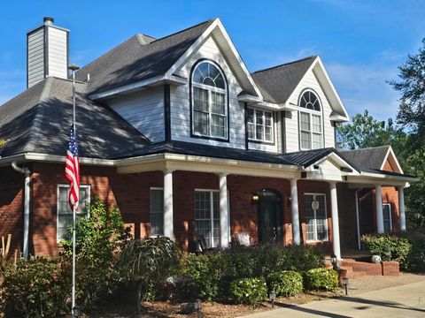 Photo of 75 Evergreen Parkway, DeFuniak Springs, FL 32435 (MLS # 988977)