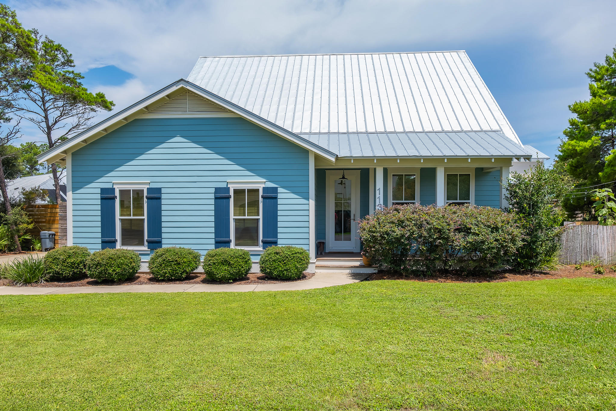 SEAGROVE VILLAGE 6TH ADD - Residential