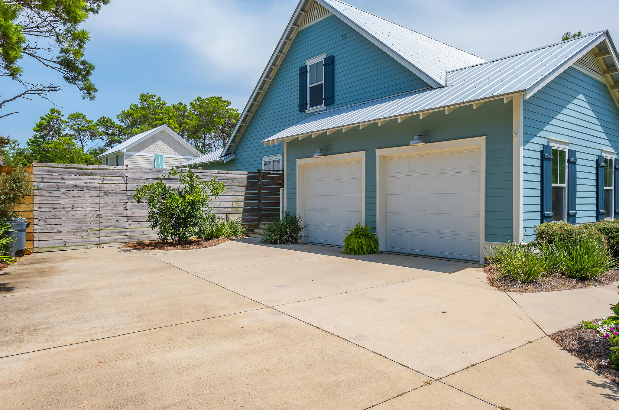 SEAGROVE VILLAGE 6TH ADD - Residential