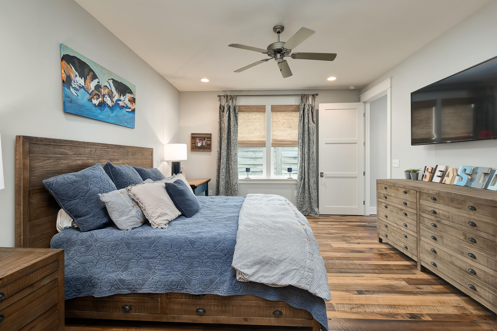 SEAGROVE VILLAGE 6TH ADD - Residential