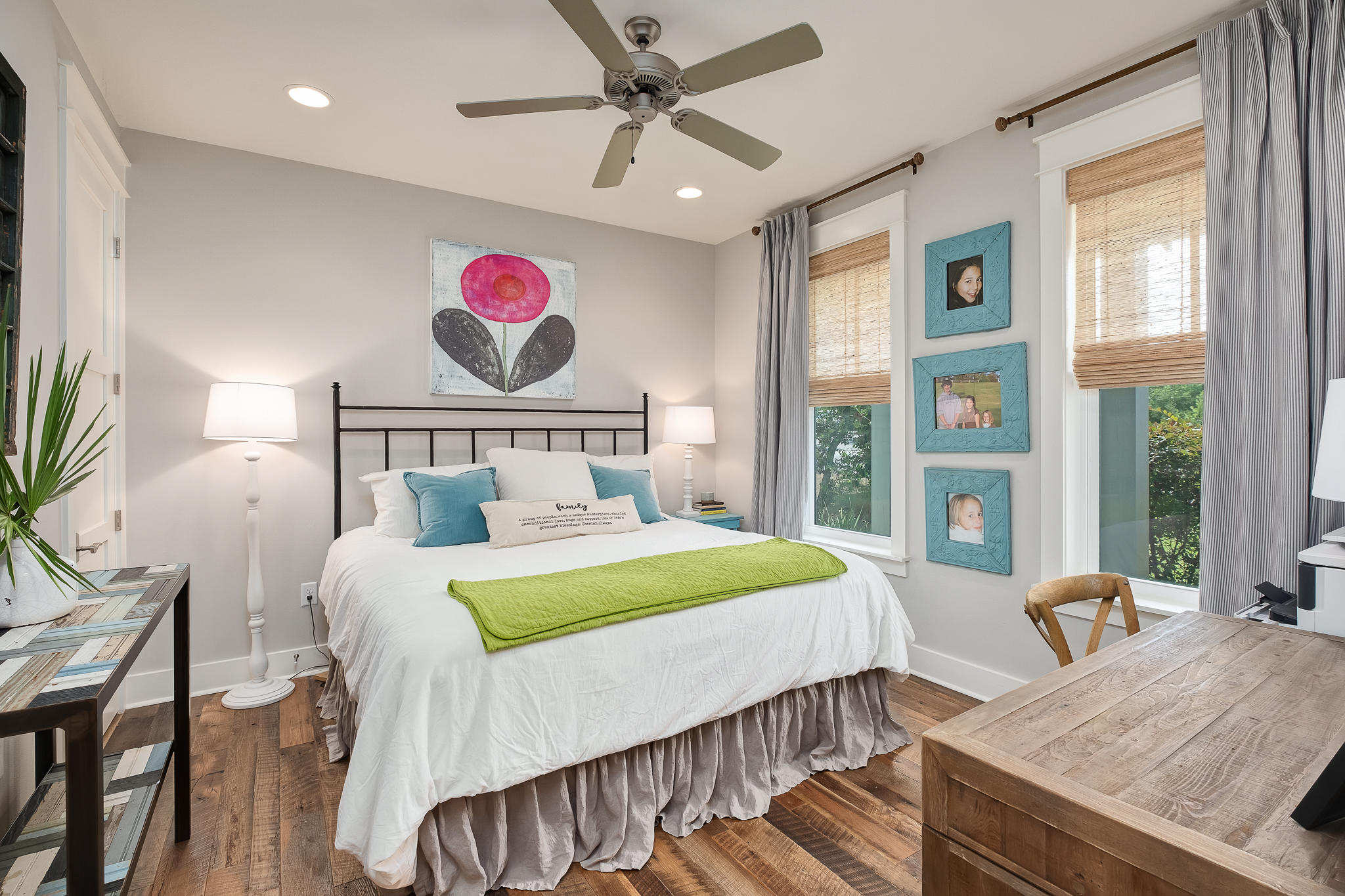 SEAGROVE VILLAGE 6TH ADD - Residential