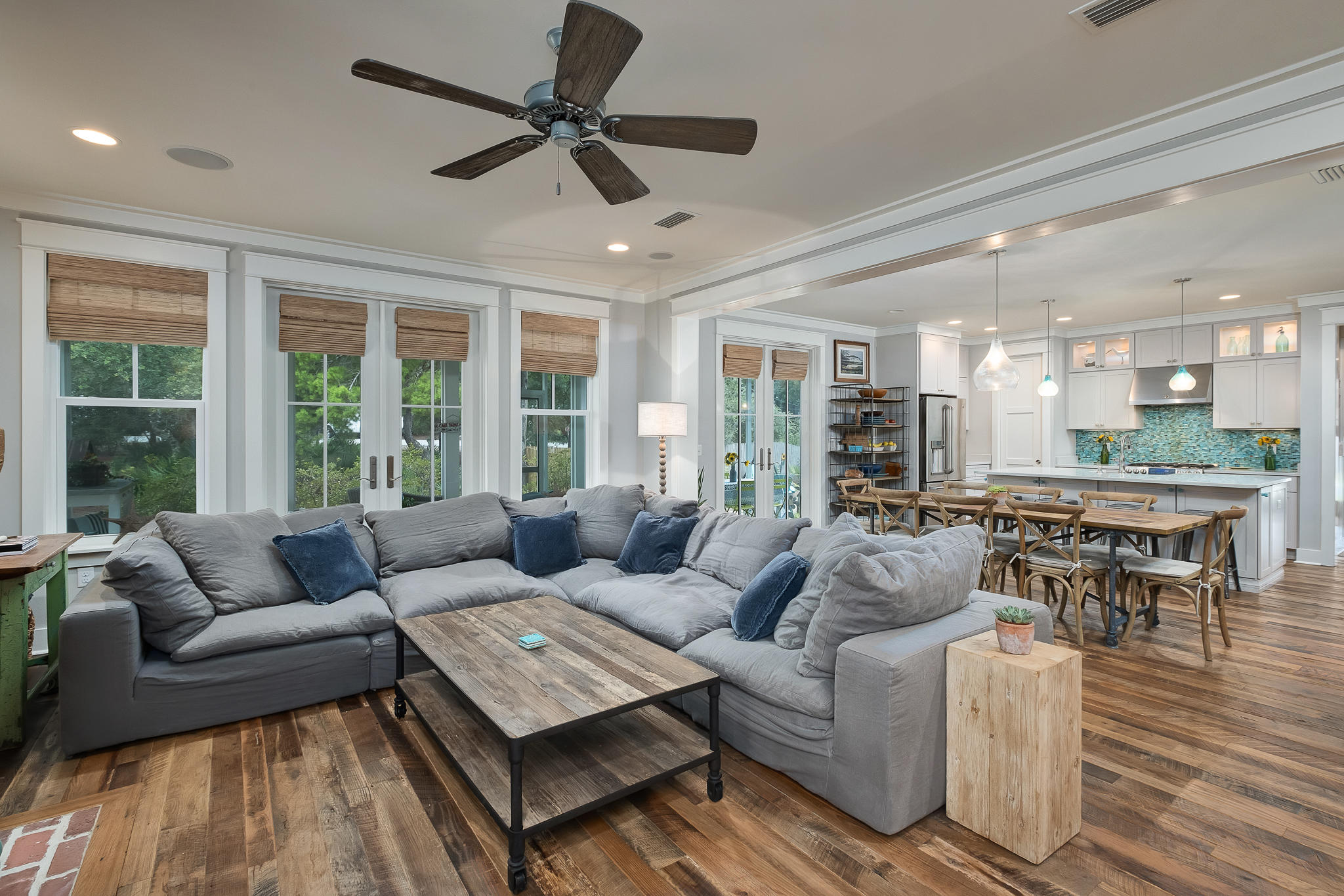 SEAGROVE VILLAGE 6TH ADD - Residential