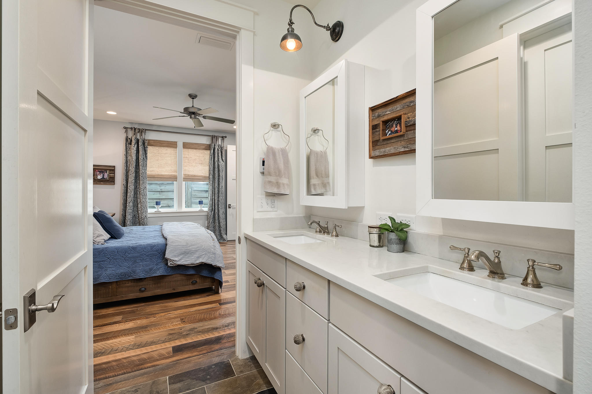 SEAGROVE VILLAGE 6TH ADD - Residential