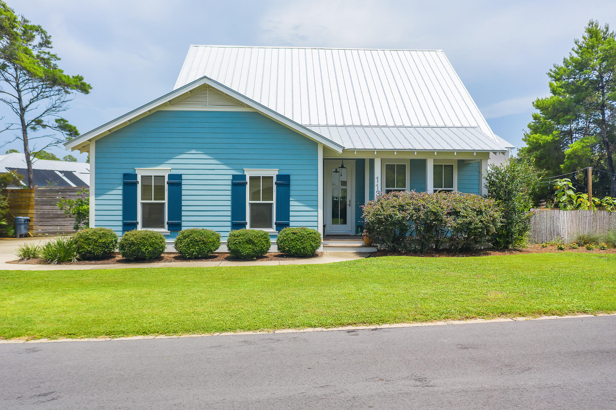 SEAGROVE VILLAGE 6TH ADD - Residential