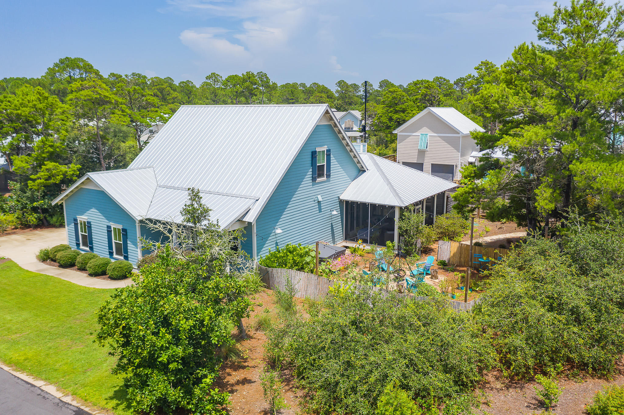 SEAGROVE VILLAGE 6TH ADD - Residential
