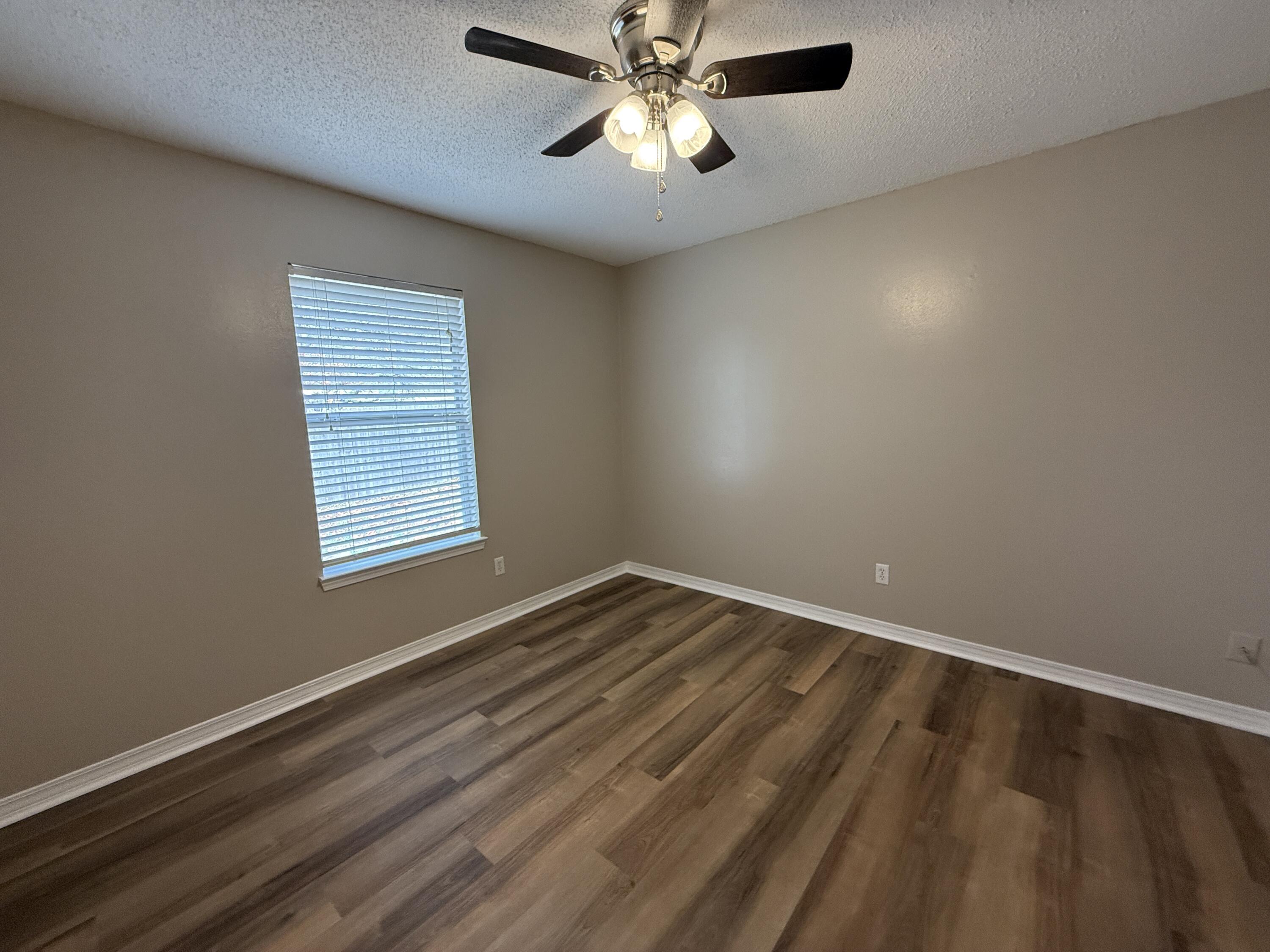 REDSTONE ESTATES - Residential Lease