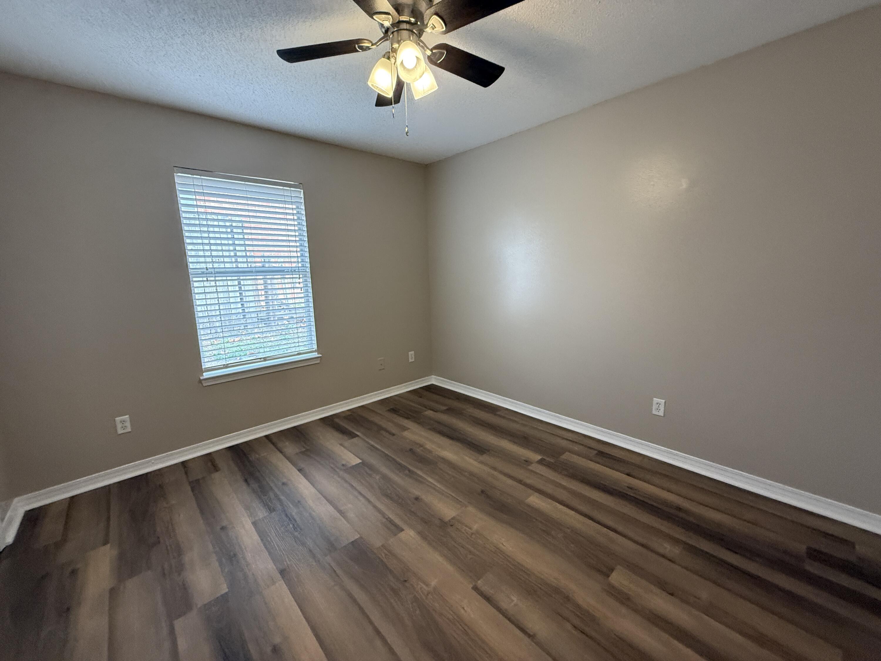 REDSTONE ESTATES - Residential Lease