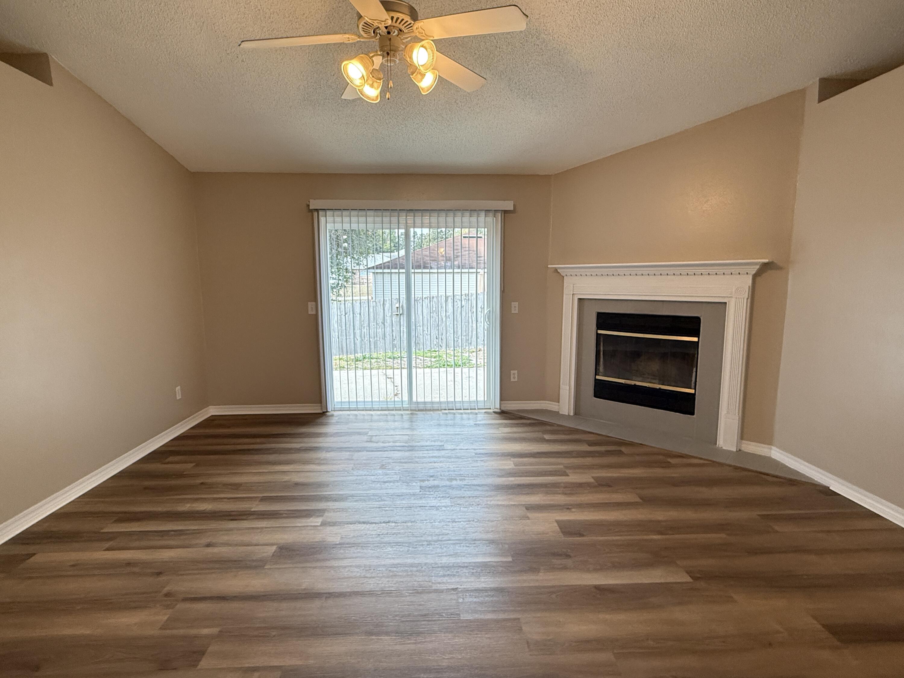 REDSTONE ESTATES - Residential Lease