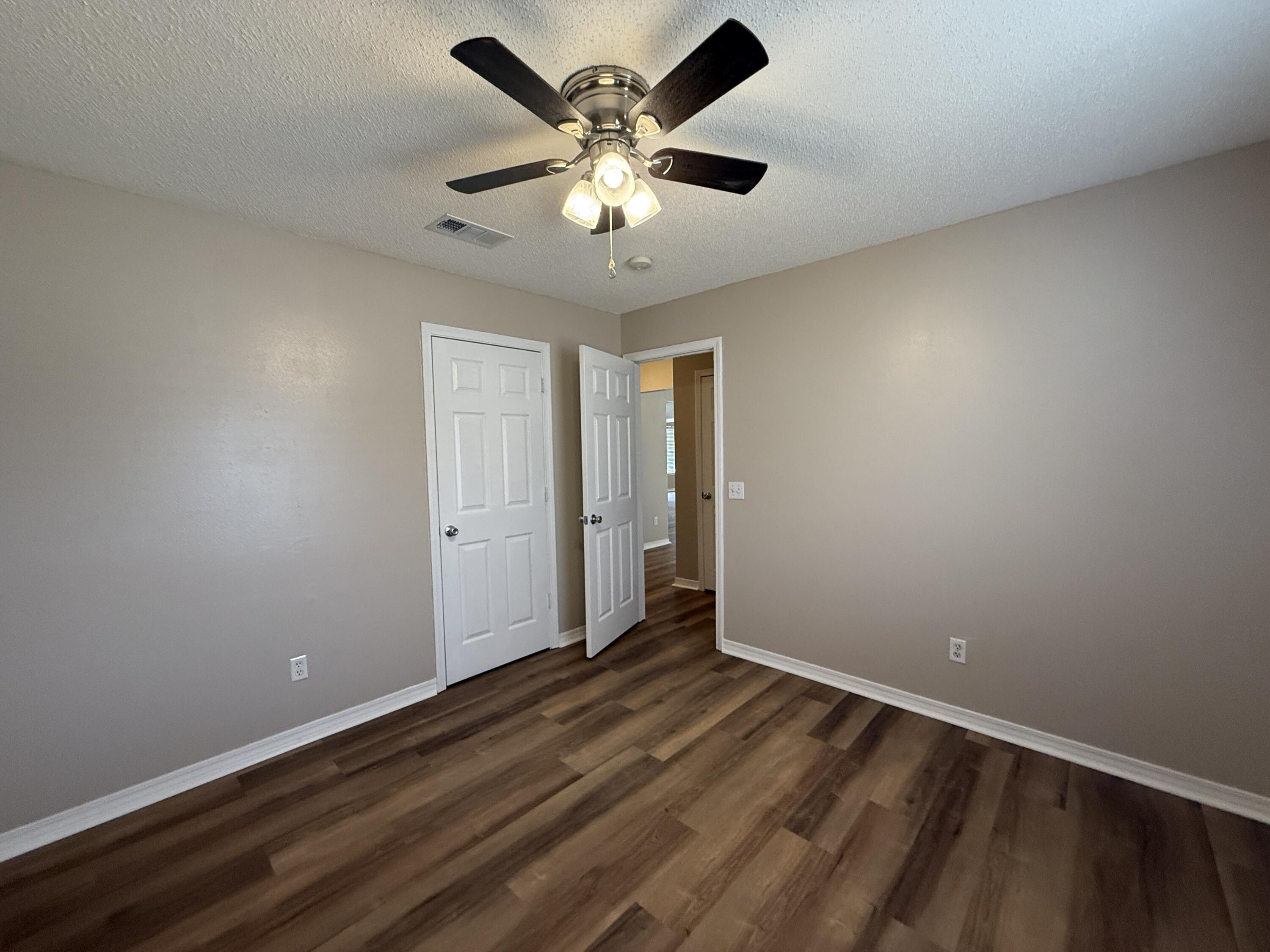 REDSTONE ESTATES - Residential Lease