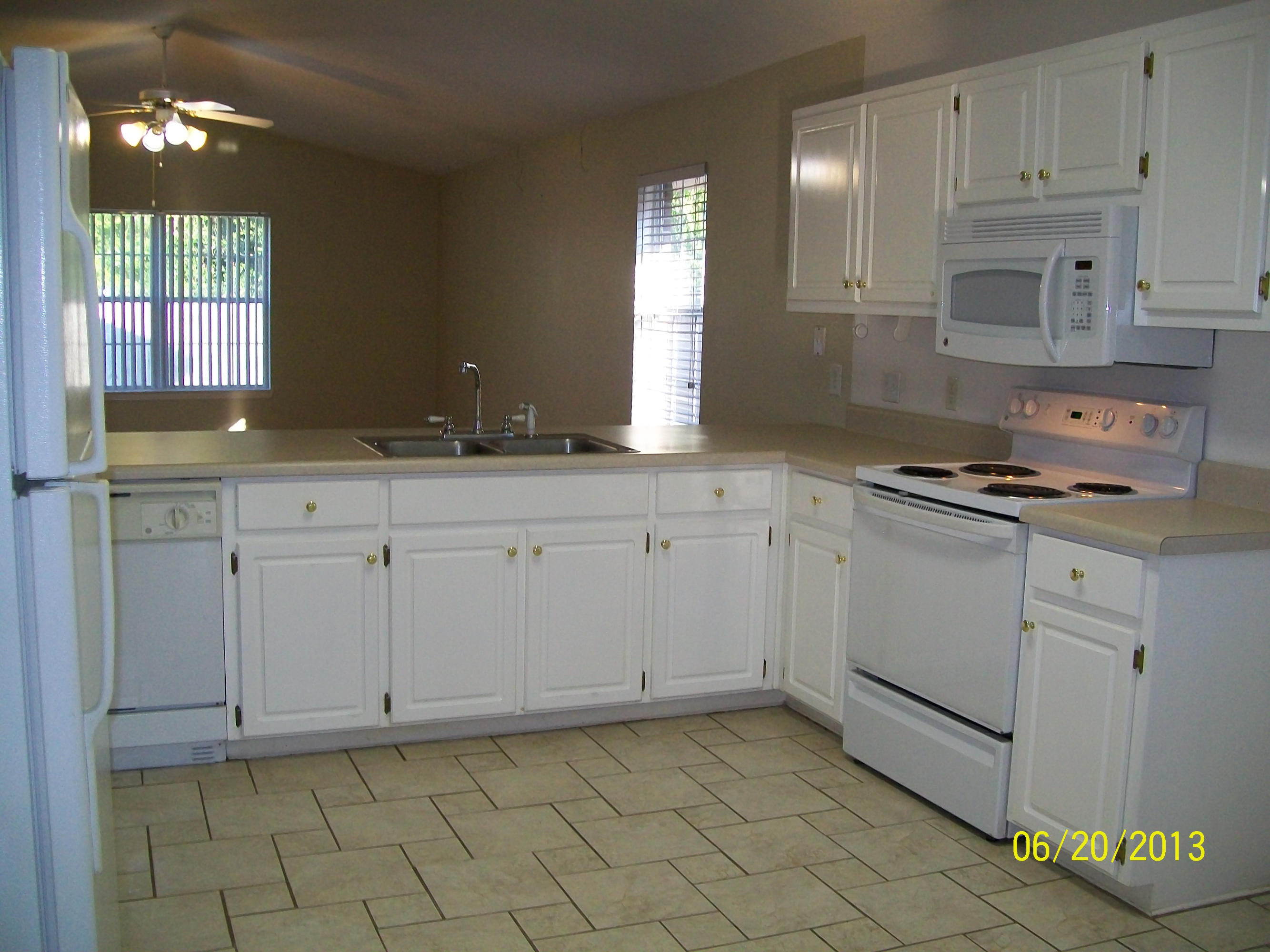 EMERALD VILLAGE S/D - Residential Lease