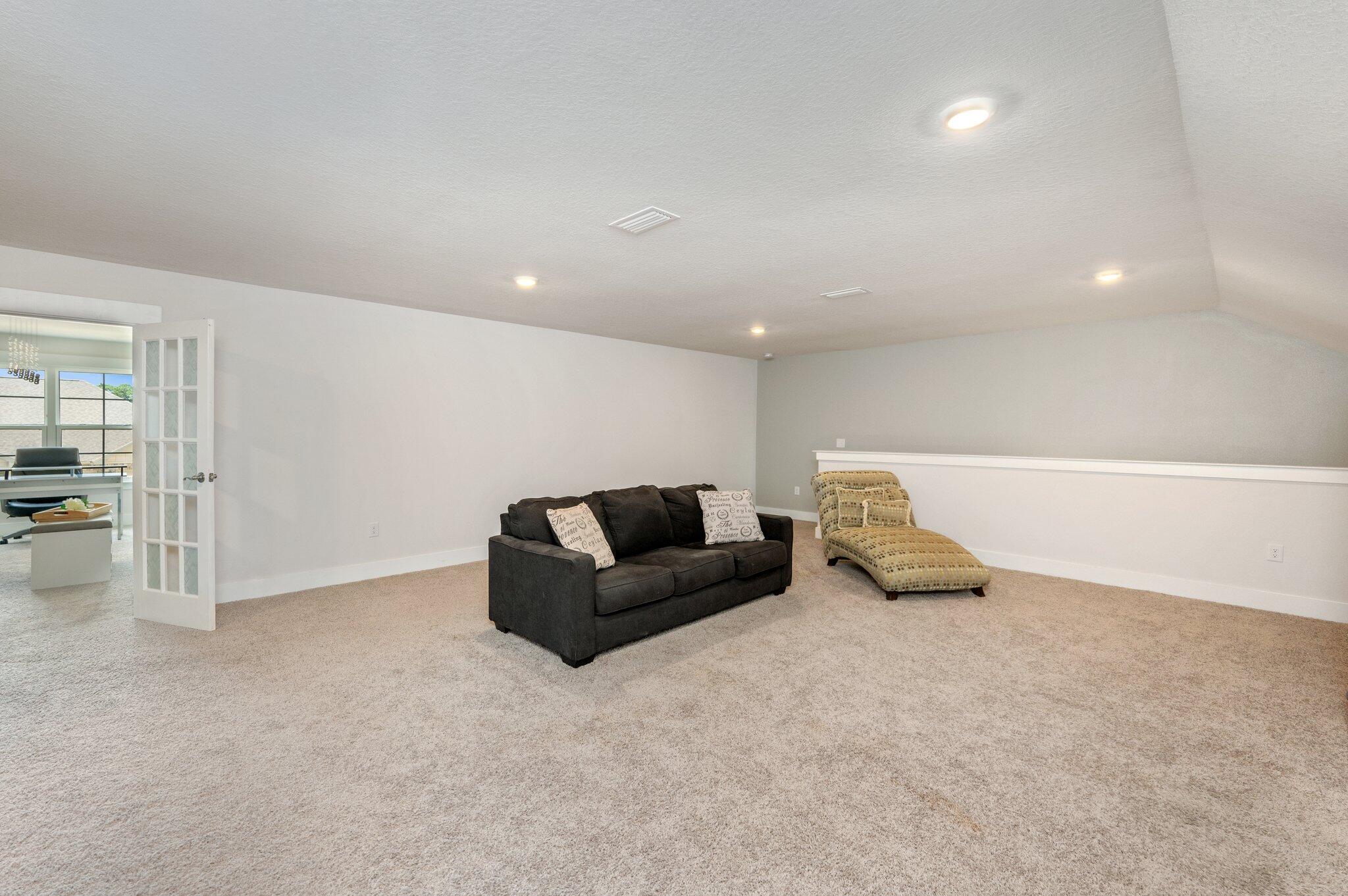 Nature's Cove - Residential