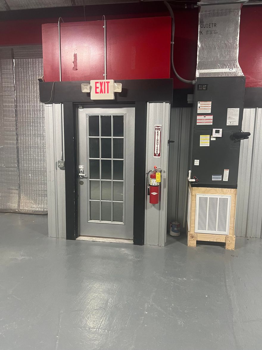 3600 square foot insulated and partially conditioned space. 2 offices included with shared bathrooms and break room. This 3600 sq ft warehouse is made up of a 1200 and 2400 unit available individually or together. They are connected units. 7 additional Individual offices available on site. Three phase 400 amp on site. Former CNC/Machine shop with additional offices available if needed.Warehouse comes with yard space. Call to discuss yard space and or other parking options.