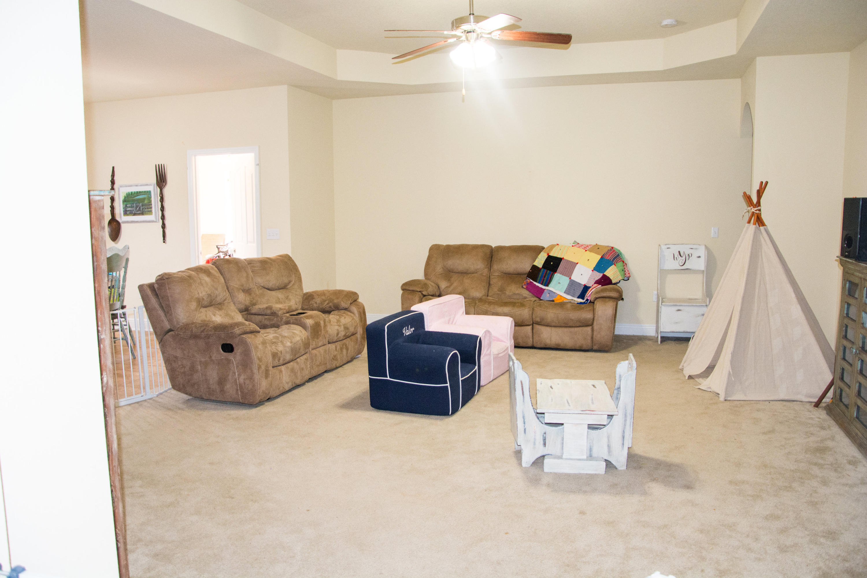 HAMMOCK BAY - Residential Lease