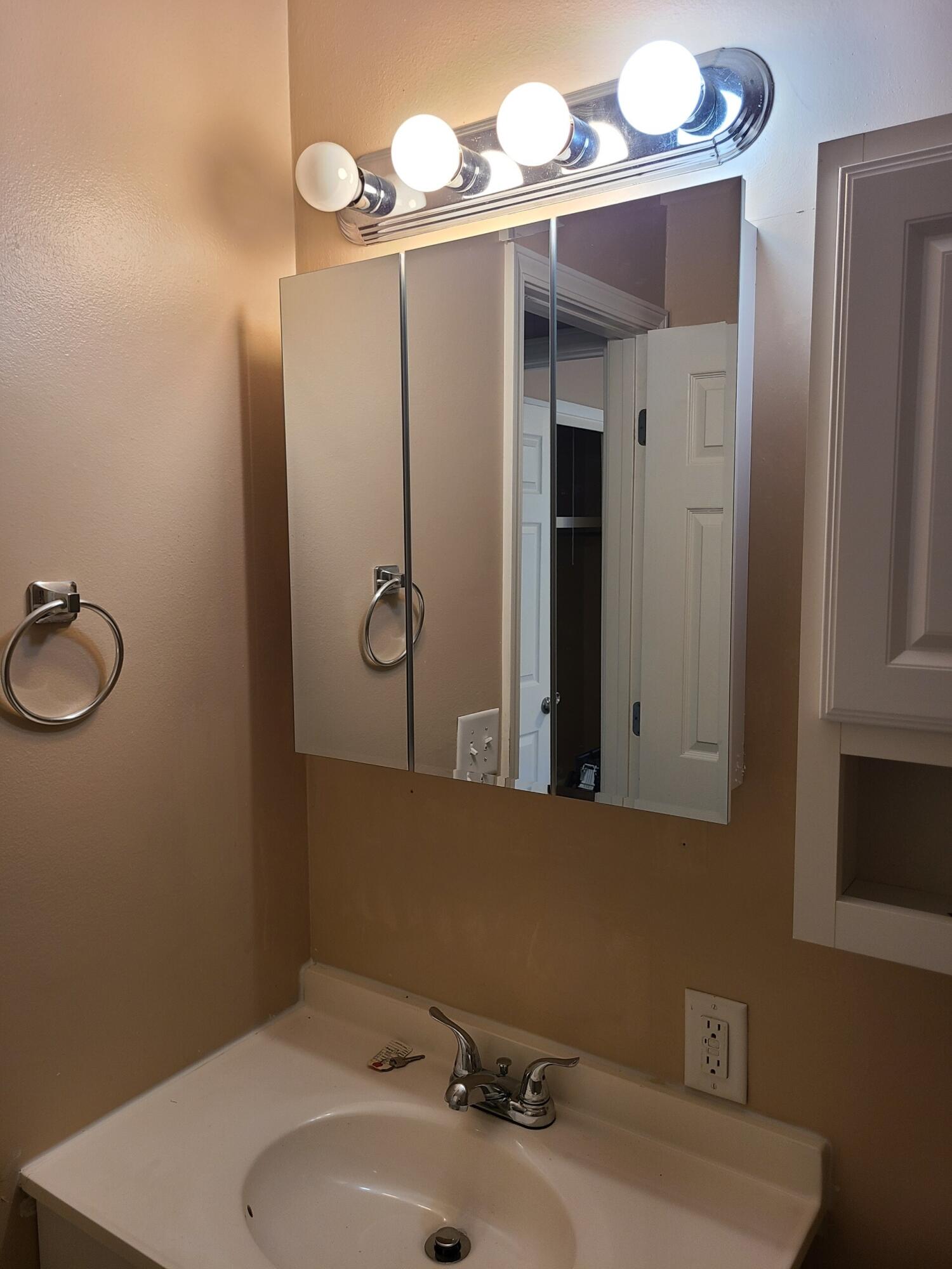 HICKORY - Residential Lease