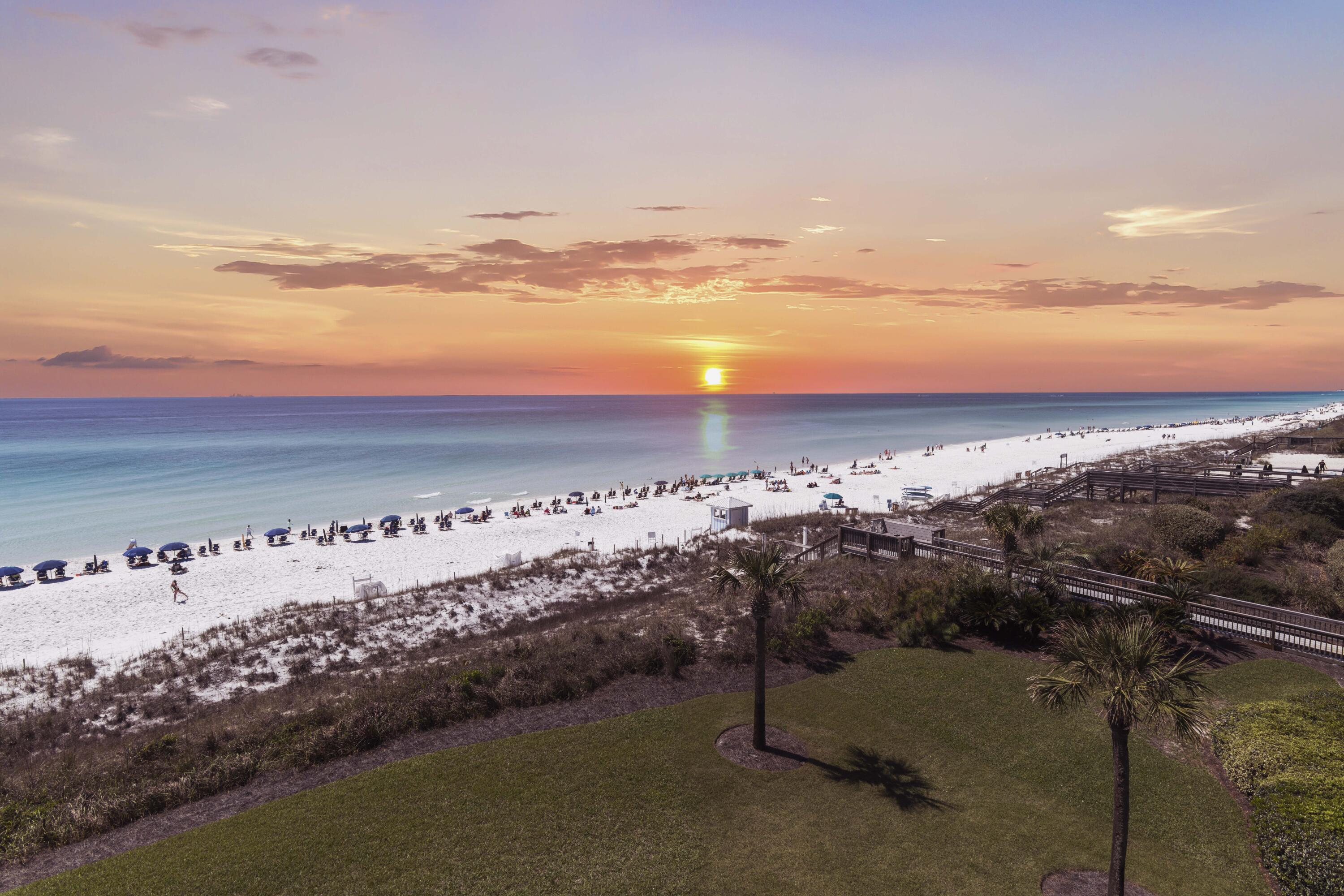CRESCENT AT MIRAMAR BEACH THE - Residential