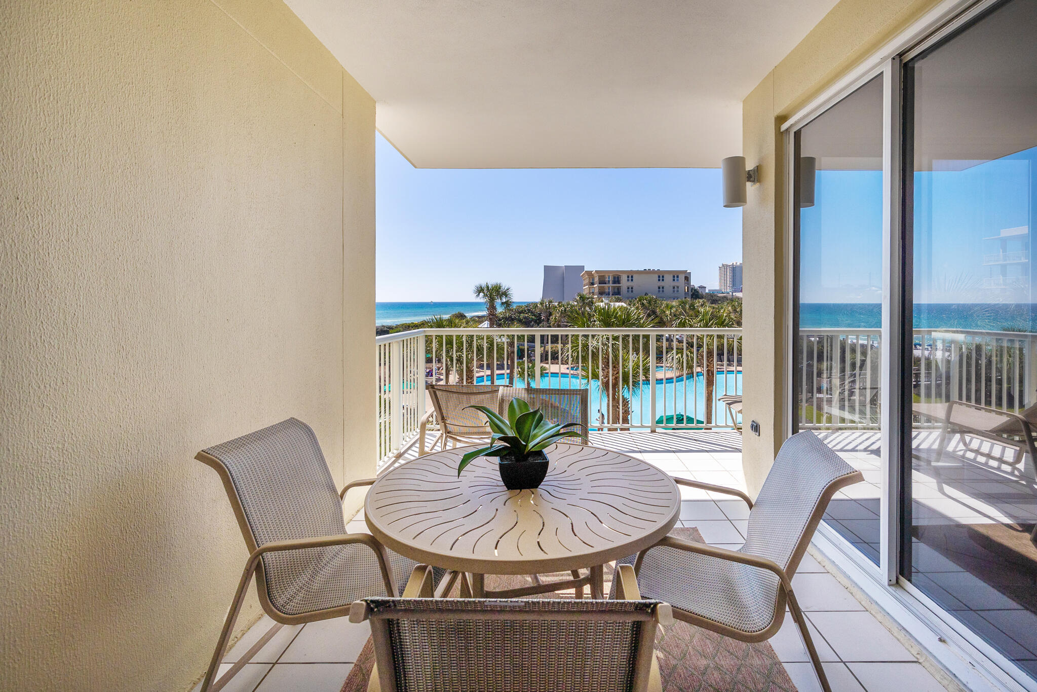 CRESCENT AT MIRAMAR BEACH THE - Residential