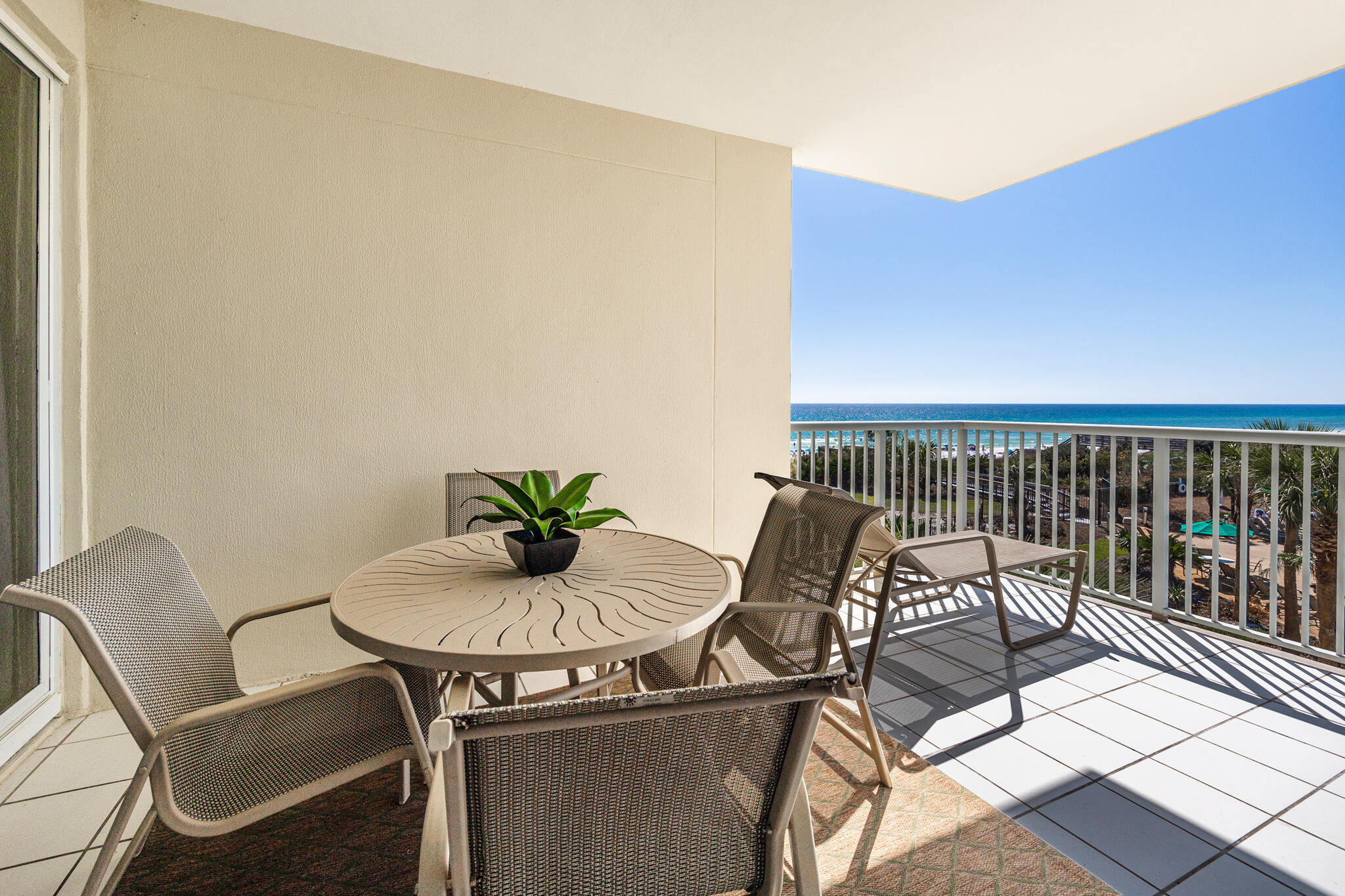 CRESCENT AT MIRAMAR BEACH THE - Residential