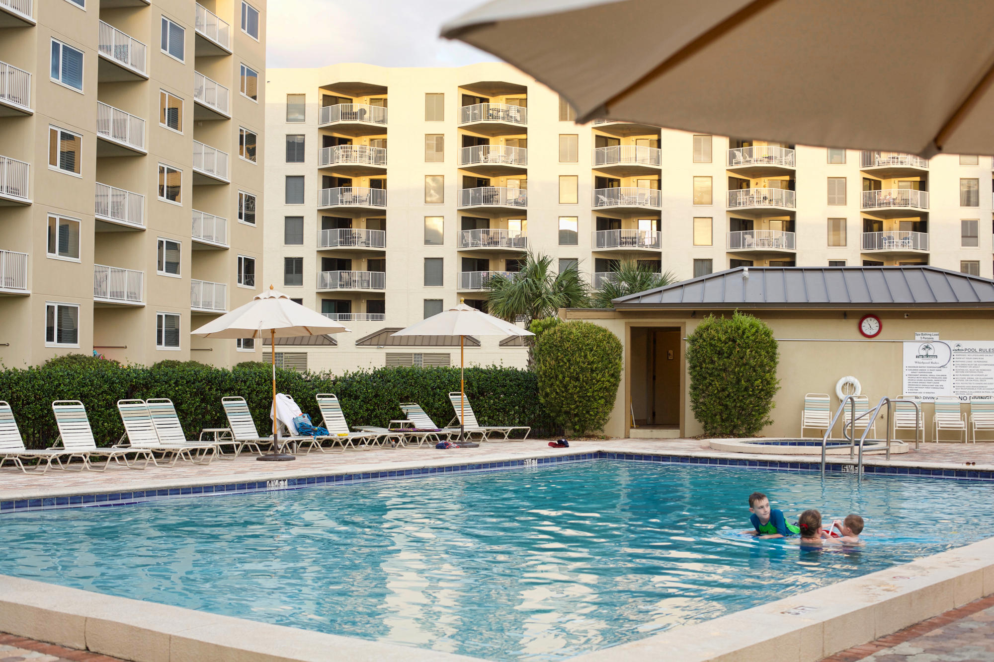 ISLANDER CONDO PH 2 - Residential