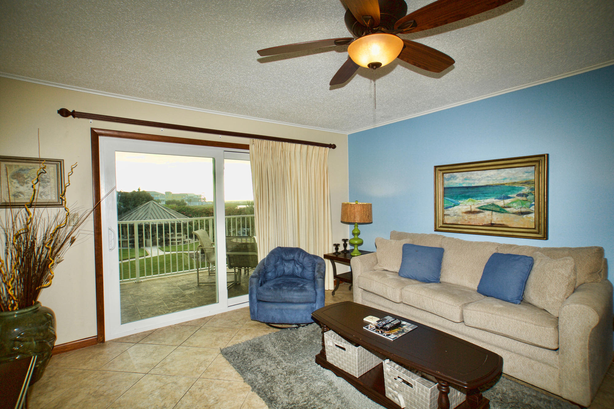 ISLANDER CONDO PH 2 - Residential
