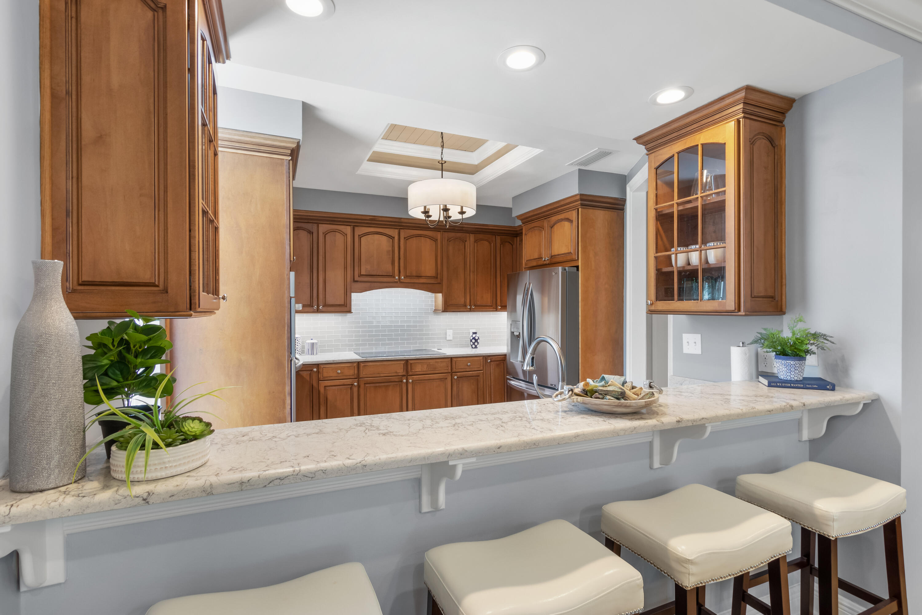 EMERALD TOWERS CONDOMINIUM - Residential