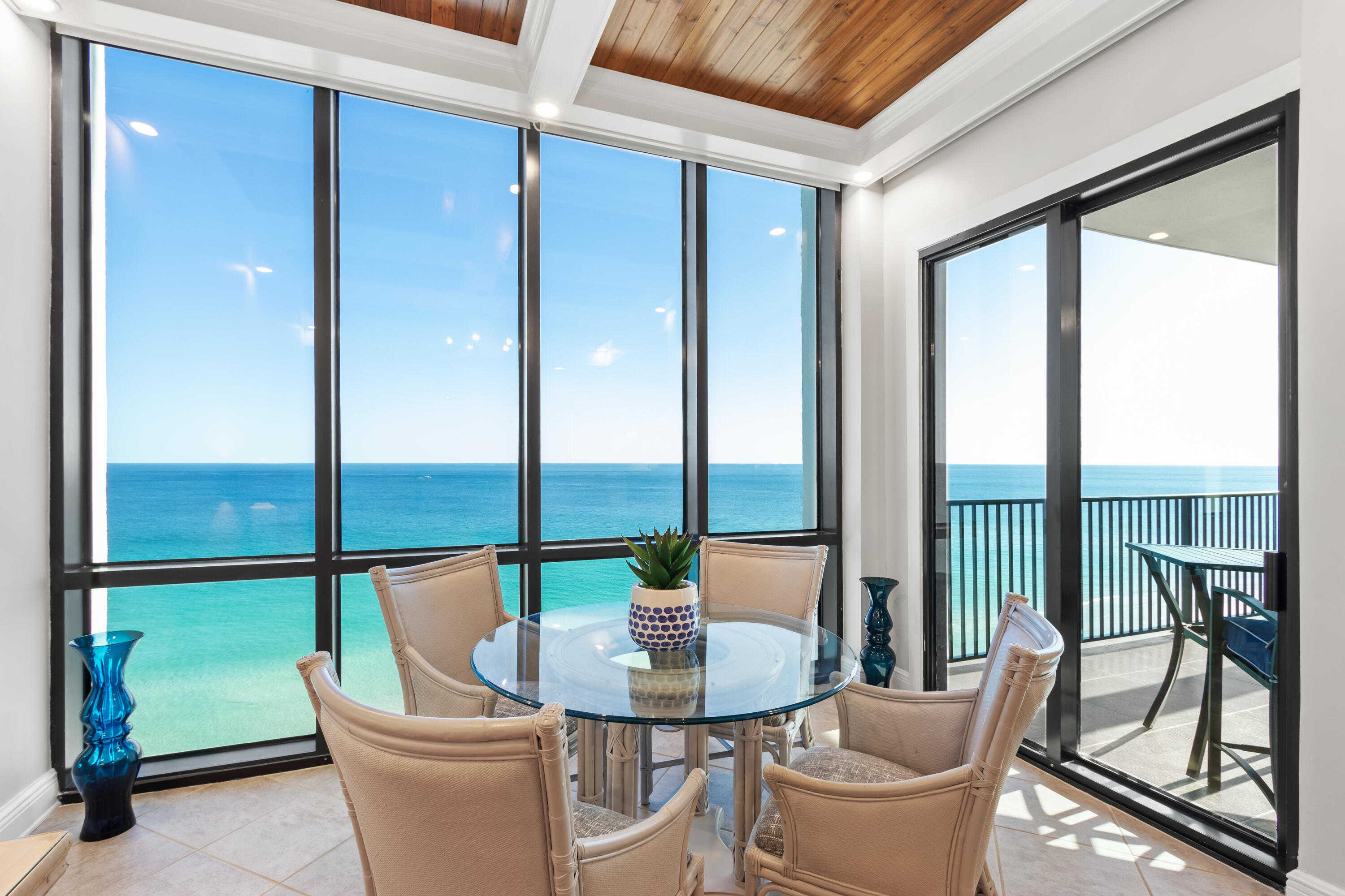 EMERALD TOWERS CONDOMINIUM - Residential