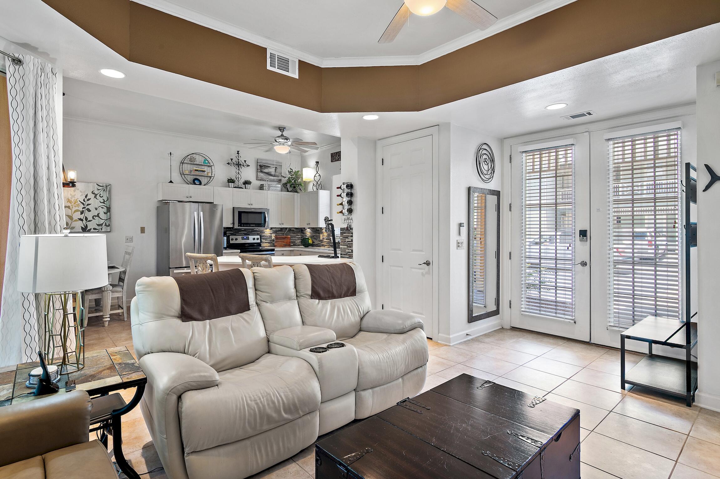 CRYSTAL COVE - Residential