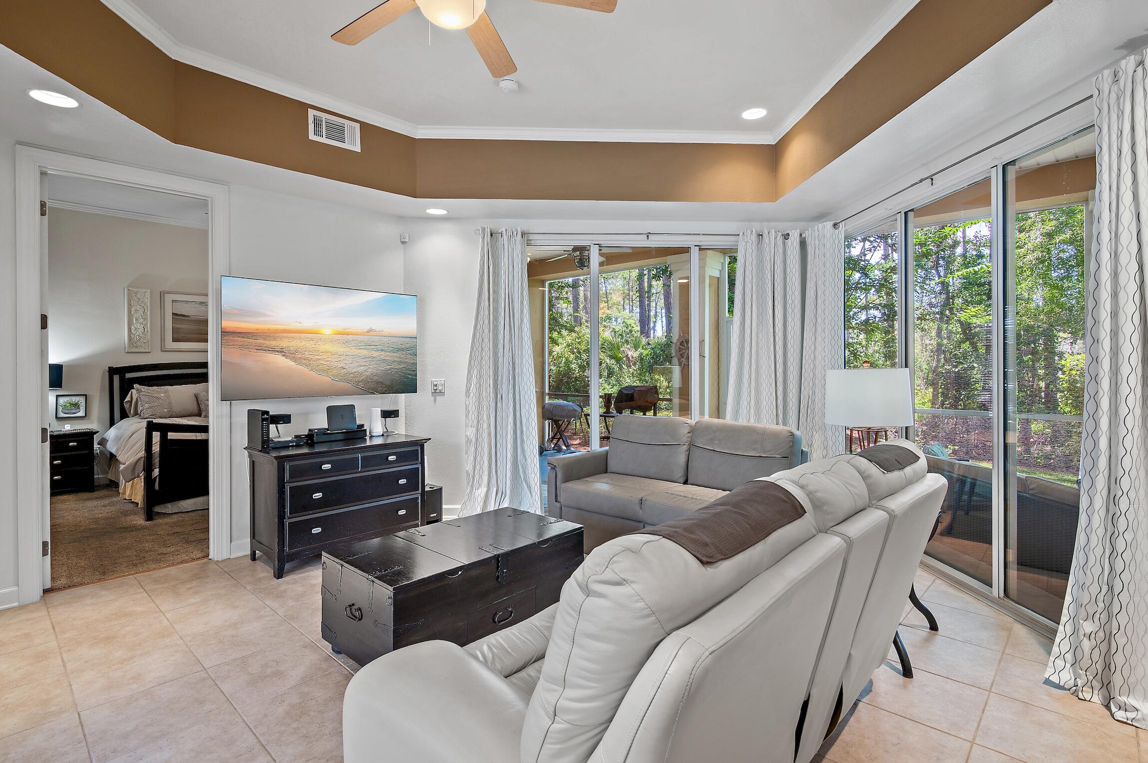 CRYSTAL COVE - Residential