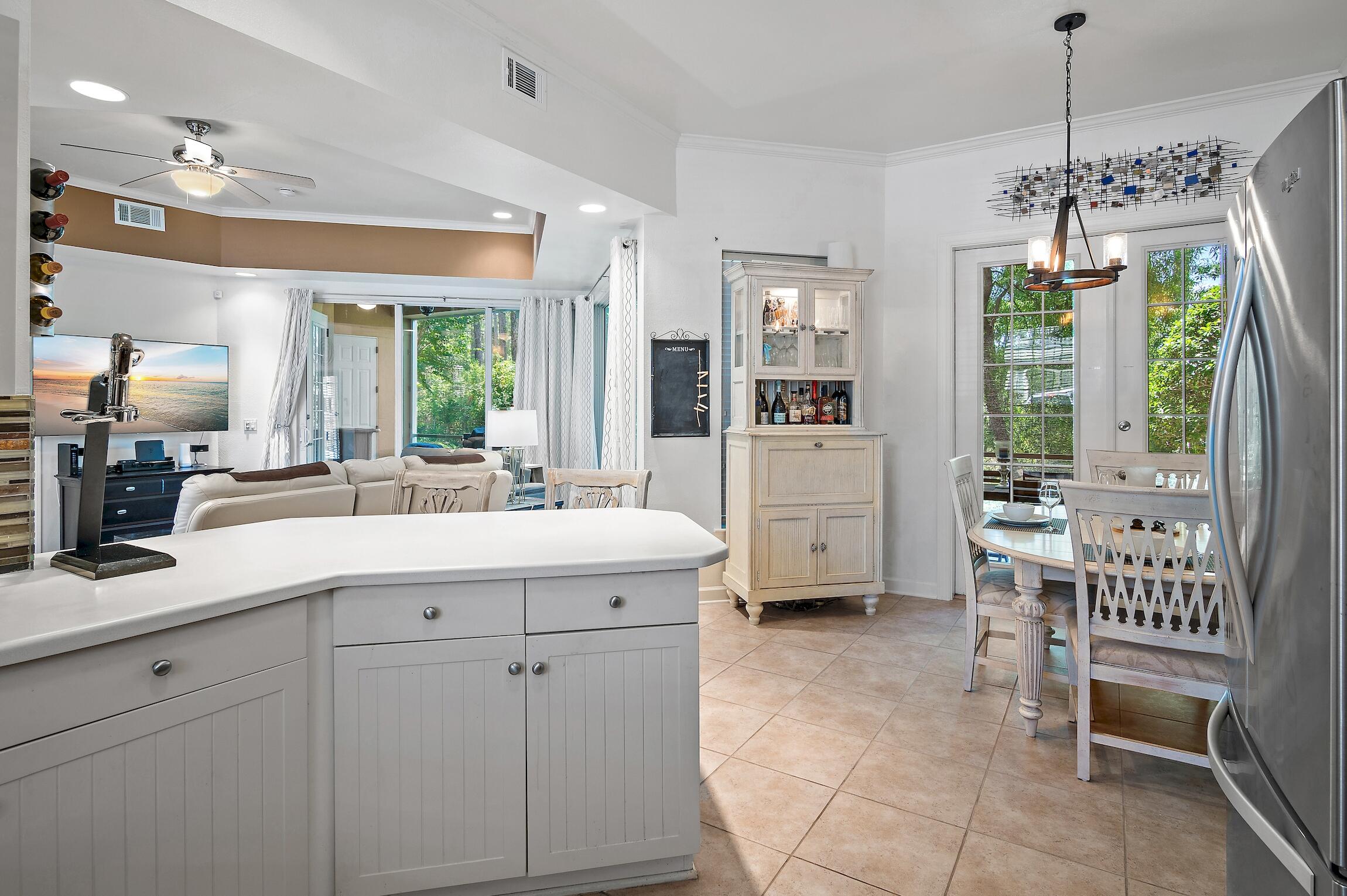 CRYSTAL COVE - Residential