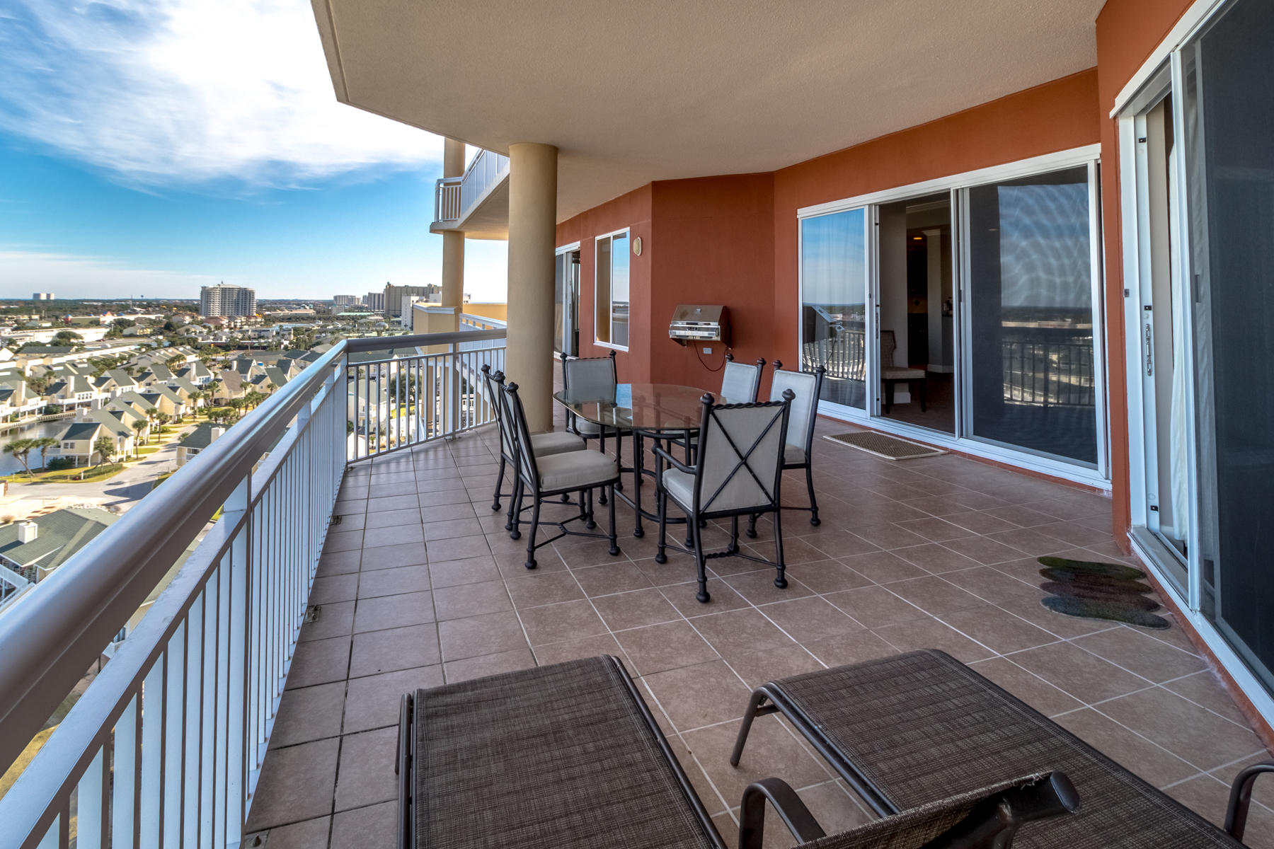 HARBOR LANDING - Residential