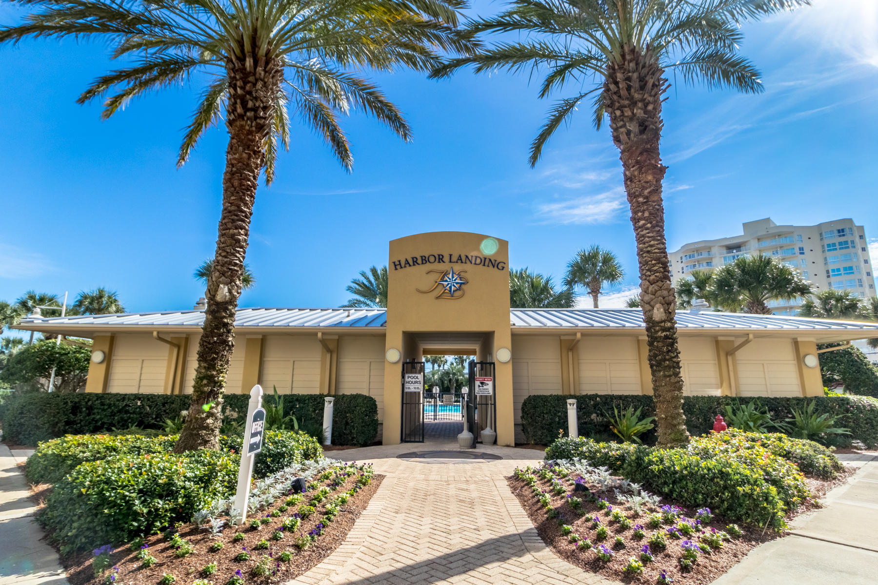 HARBOR LANDING - Residential