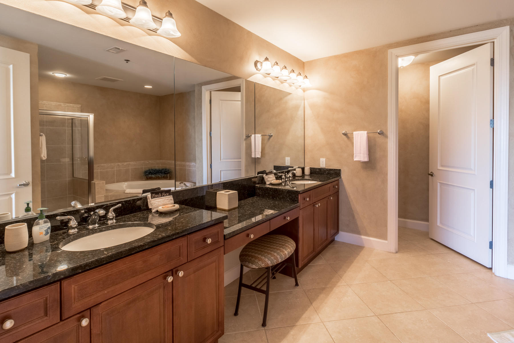 HARBOR LANDING - Residential