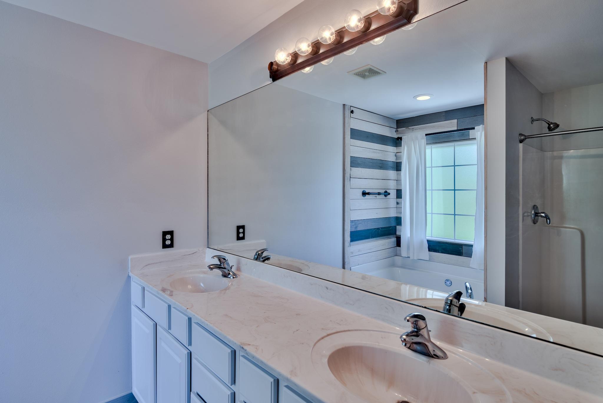 OLDE FLORIDA LAKES - Residential