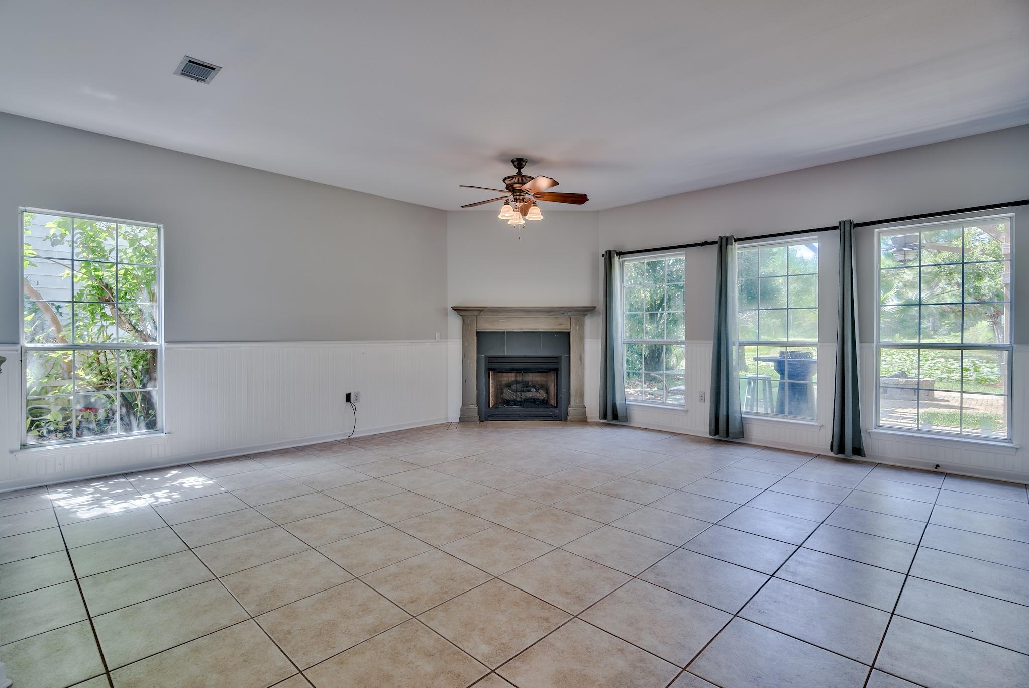 OLDE FLORIDA LAKES - Residential