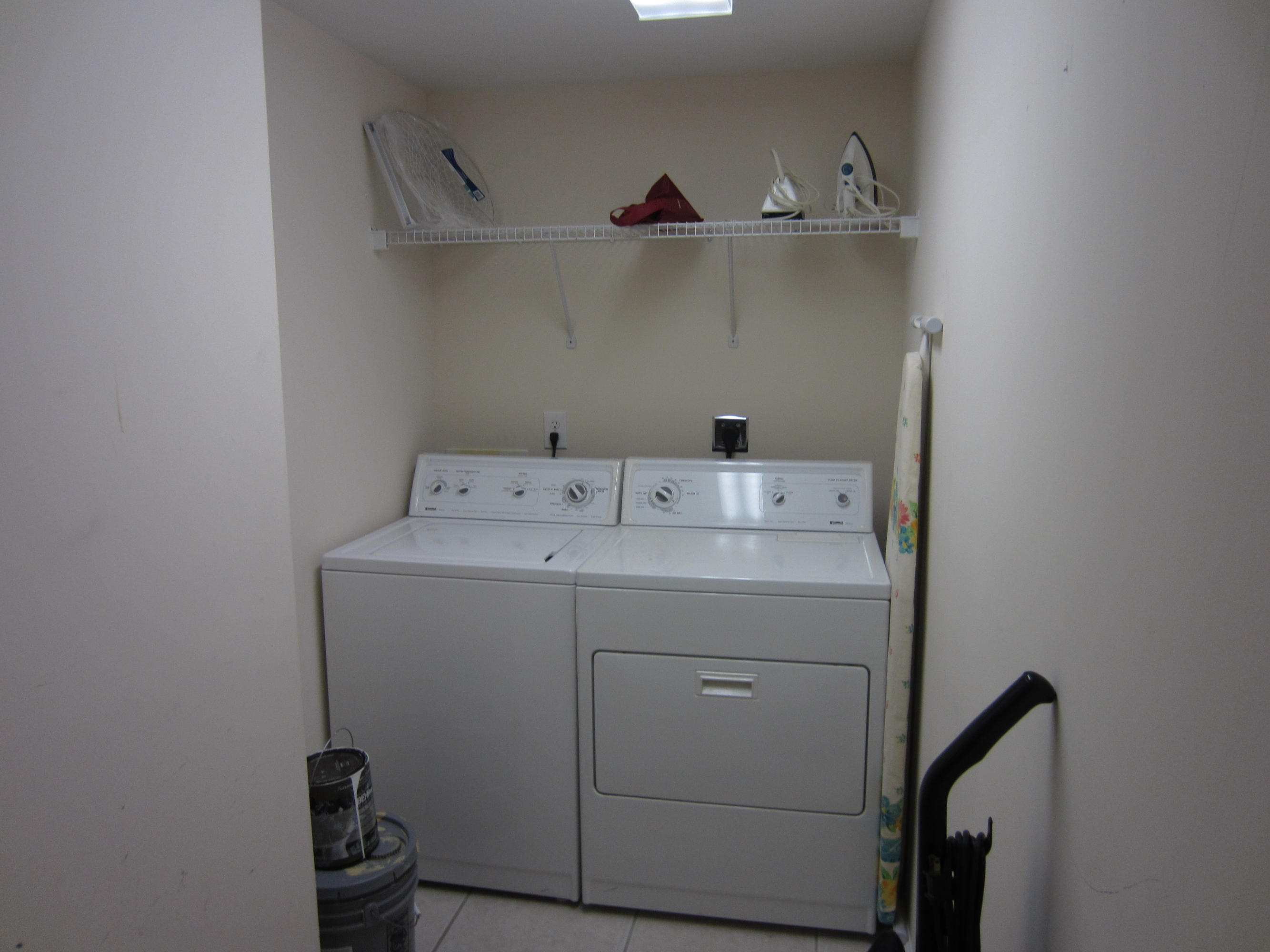 STERLING SHORES - Residential