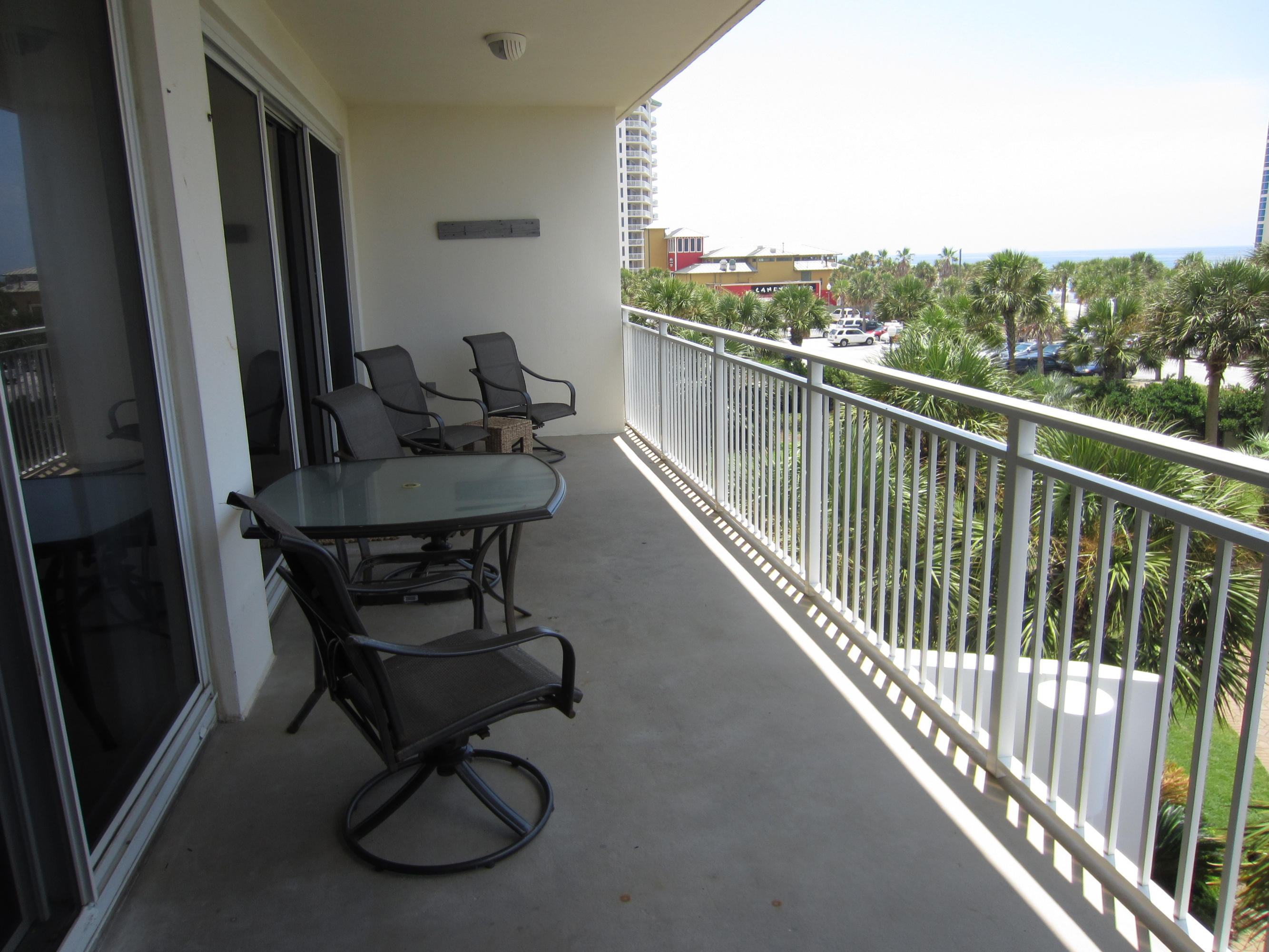 STERLING SHORES - Residential