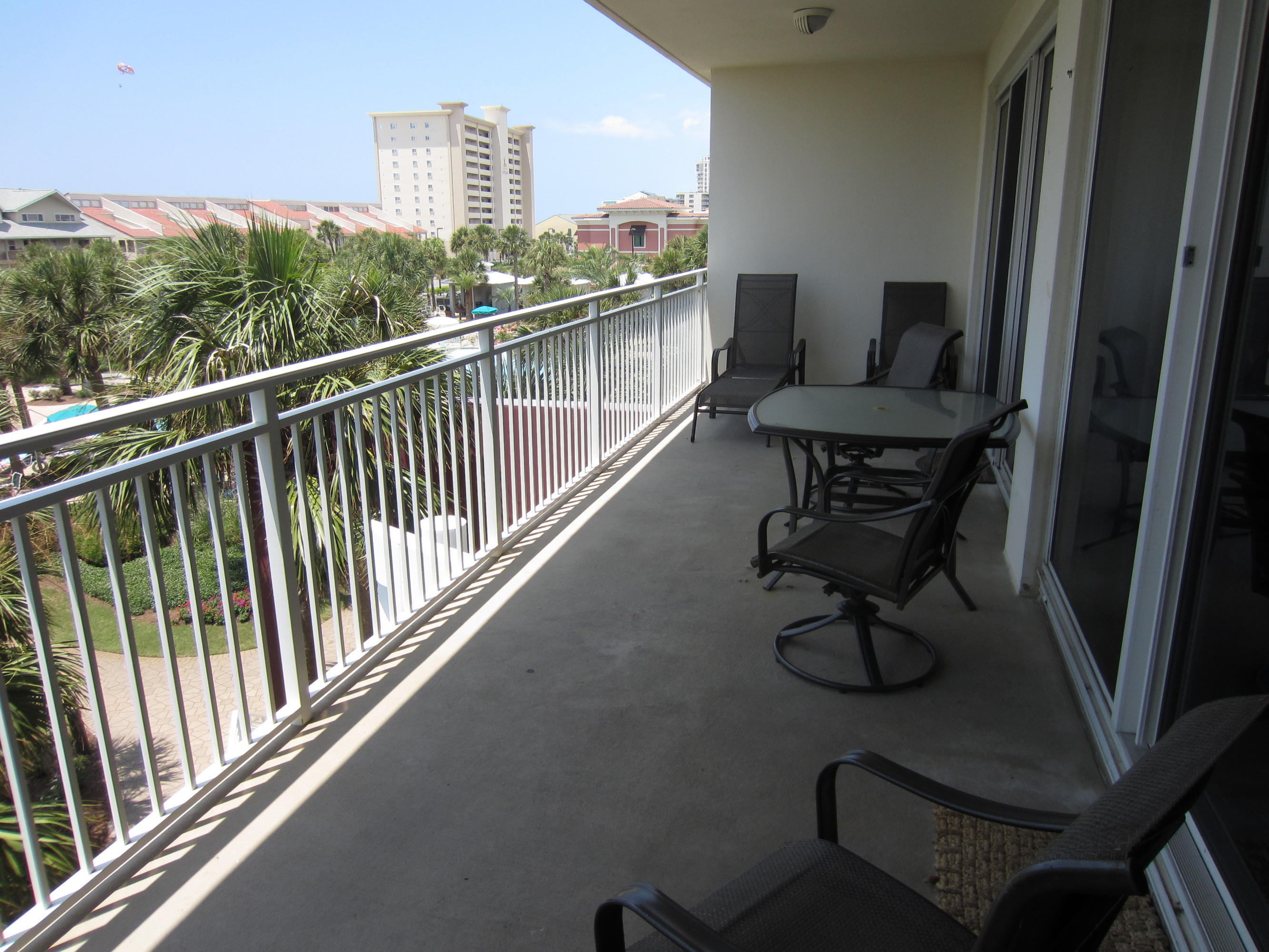 STERLING SHORES - Residential