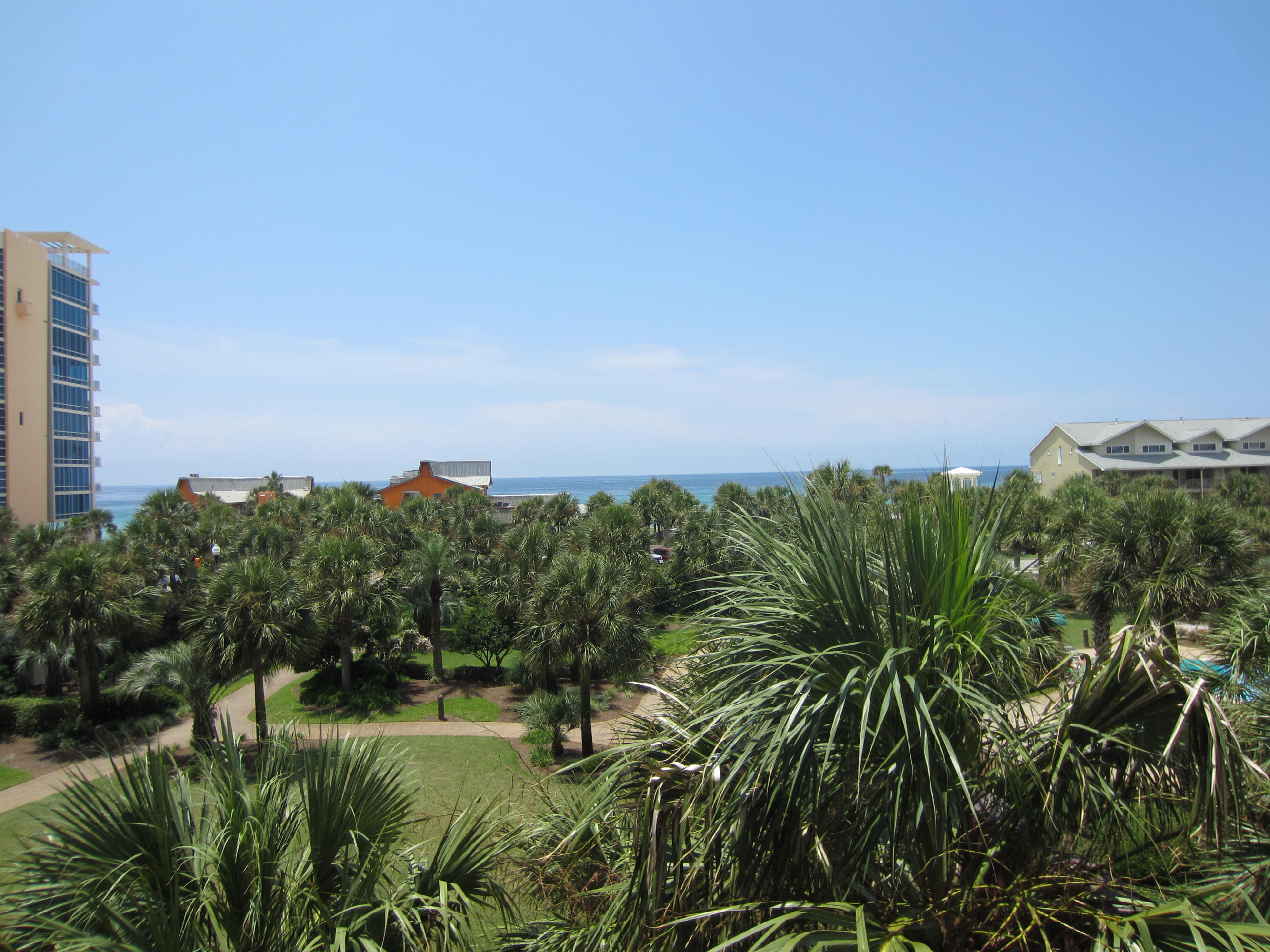 STERLING SHORES - Residential