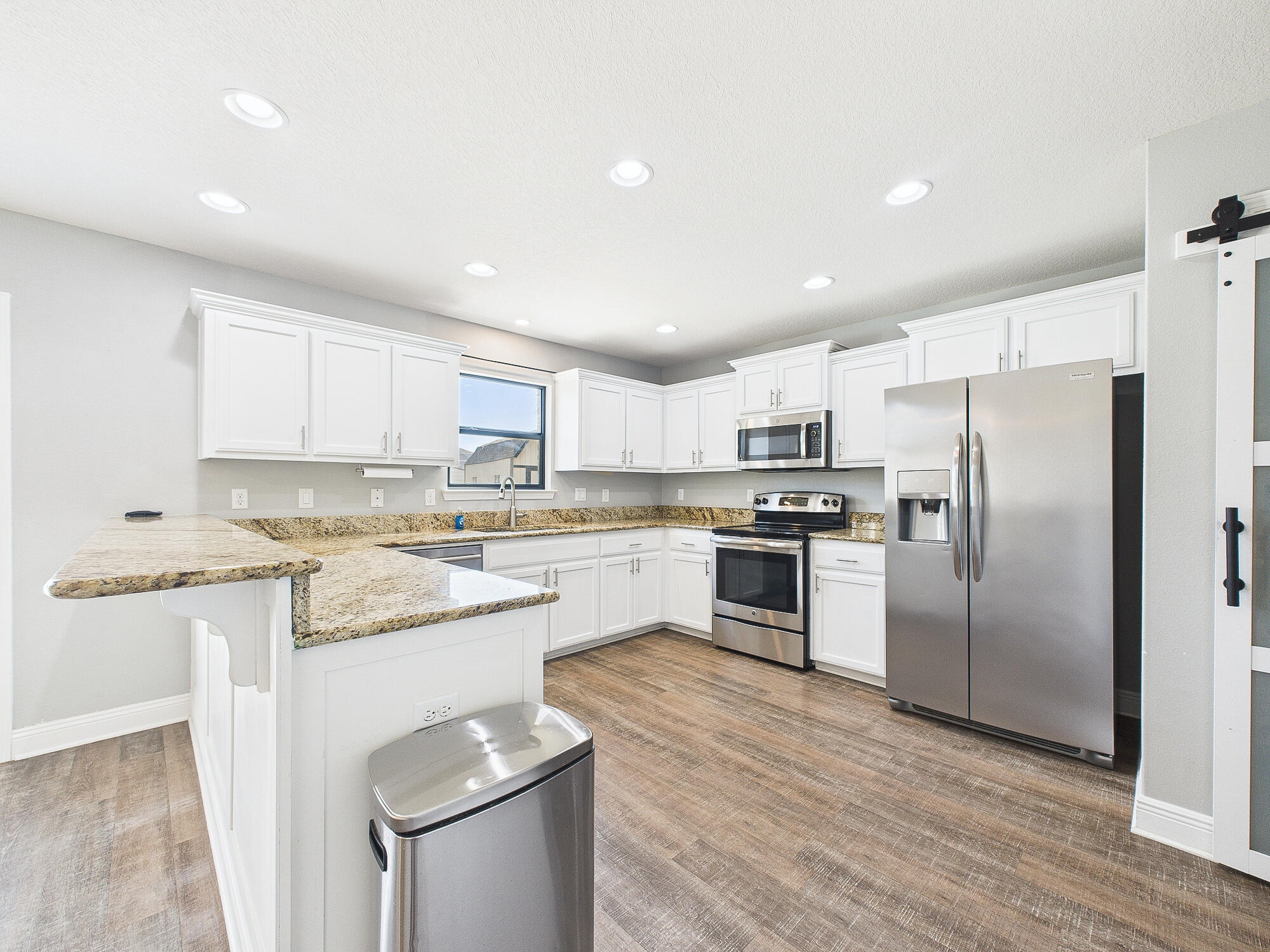 CREETWOOD VILLAGE - Residential