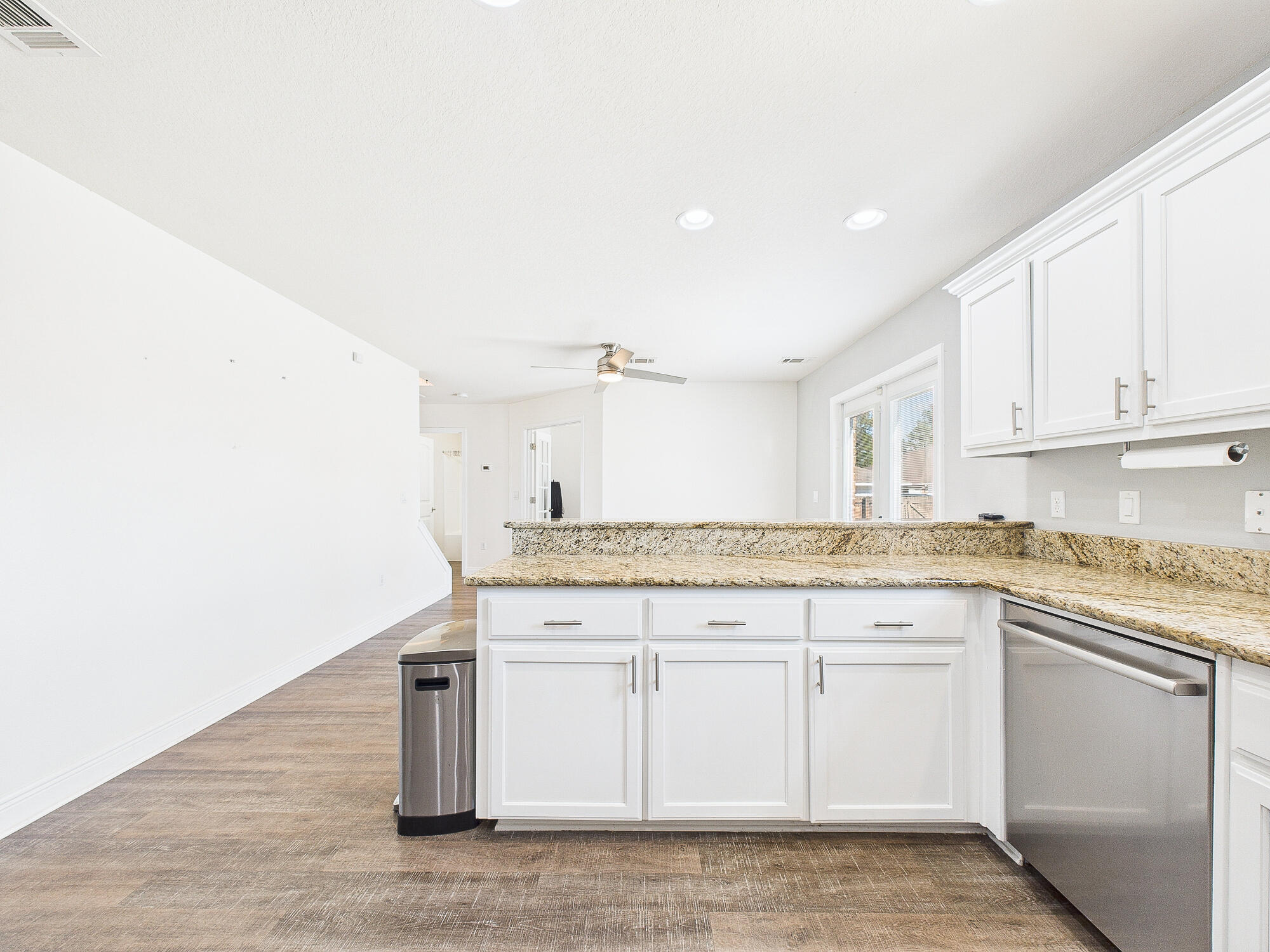 CREETWOOD VILLAGE - Residential