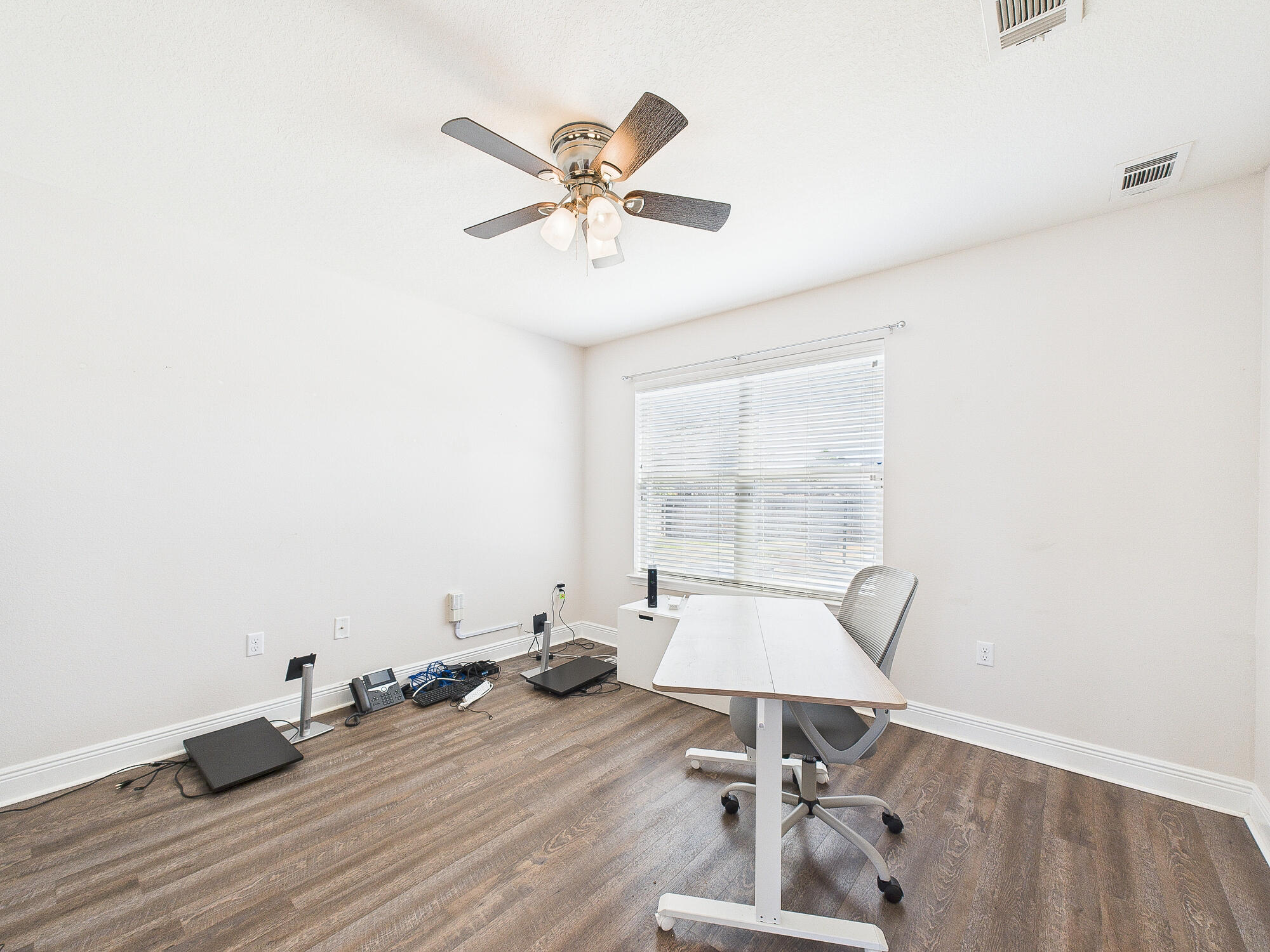 CREETWOOD VILLAGE - Residential