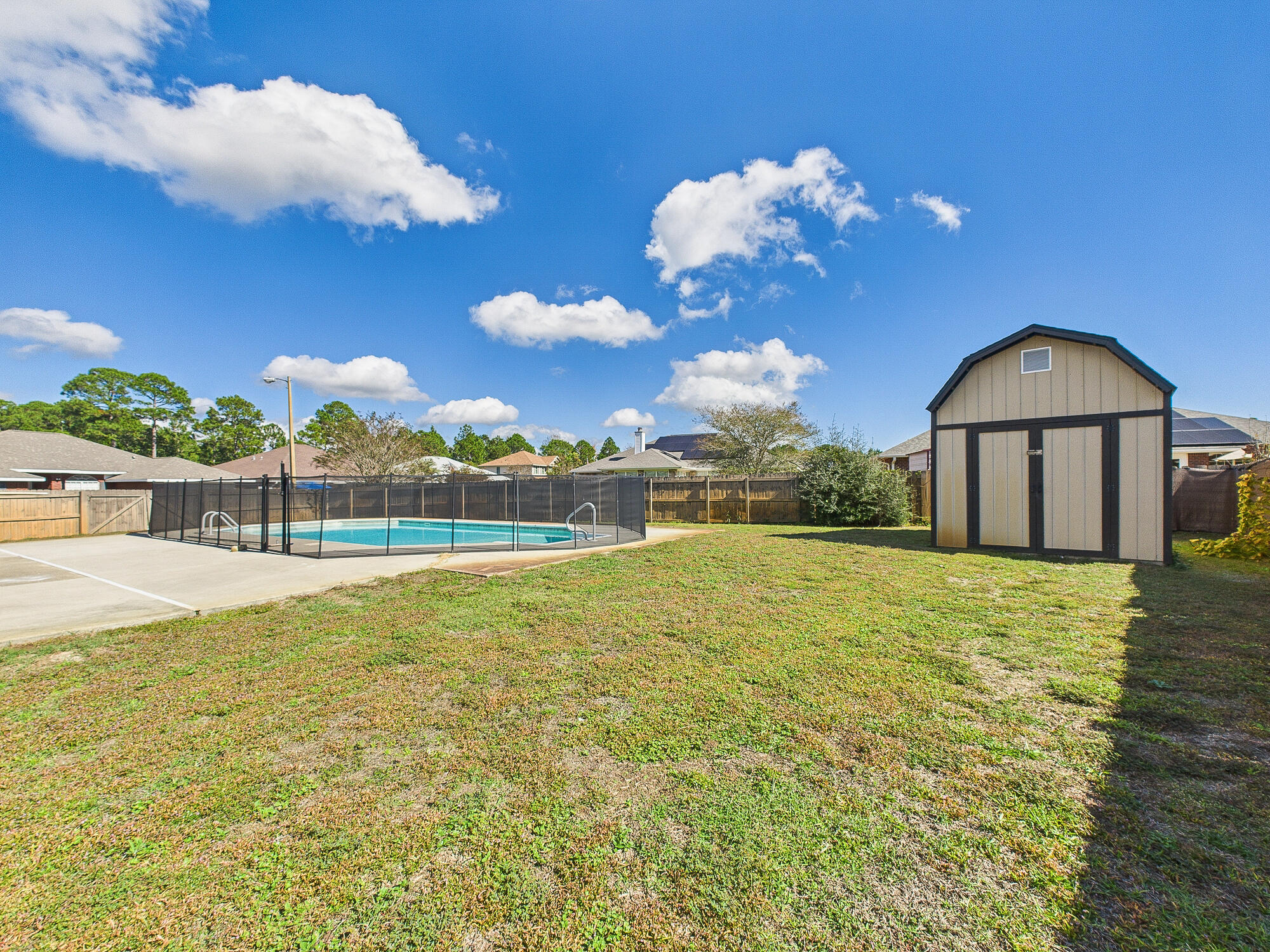 CREETWOOD VILLAGE - Residential