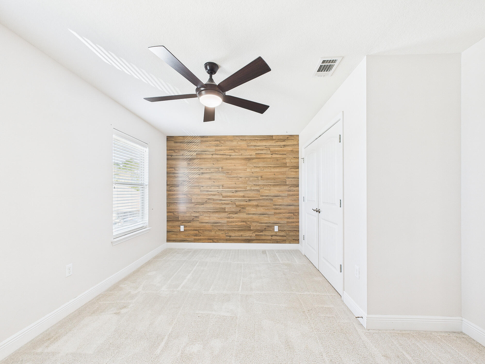 CREETWOOD VILLAGE - Residential