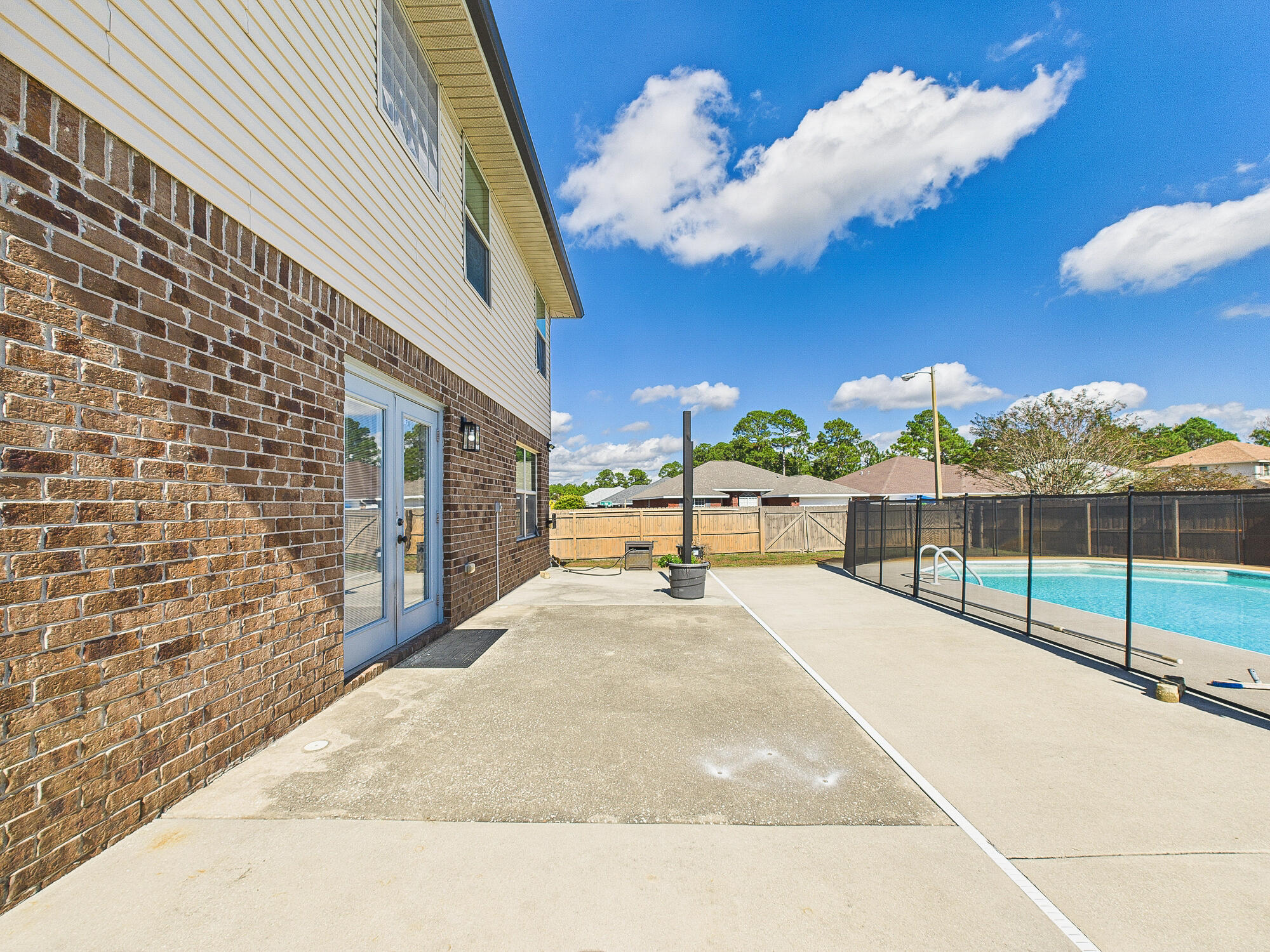 CREETWOOD VILLAGE - Residential