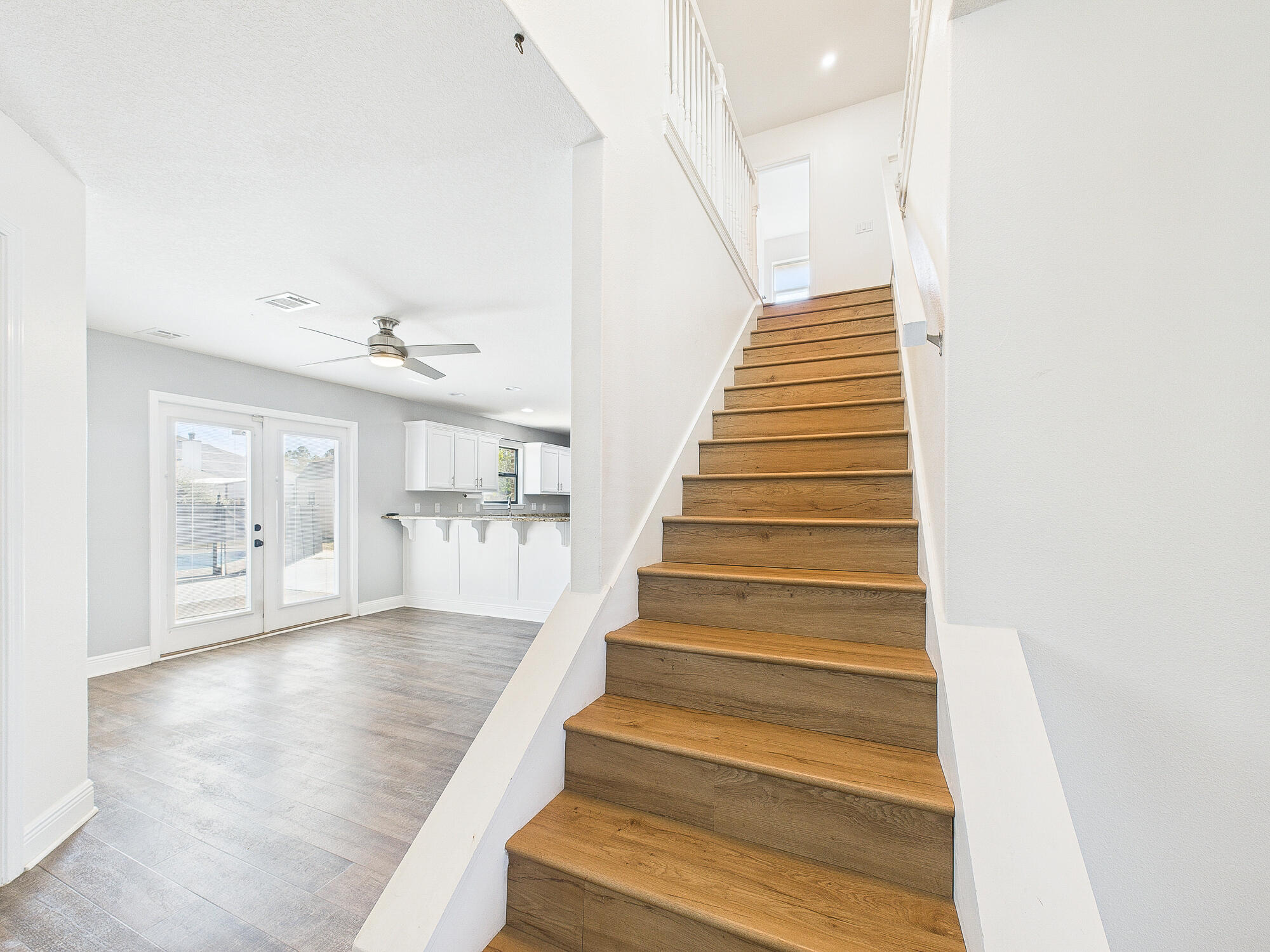 CREETWOOD VILLAGE - Residential