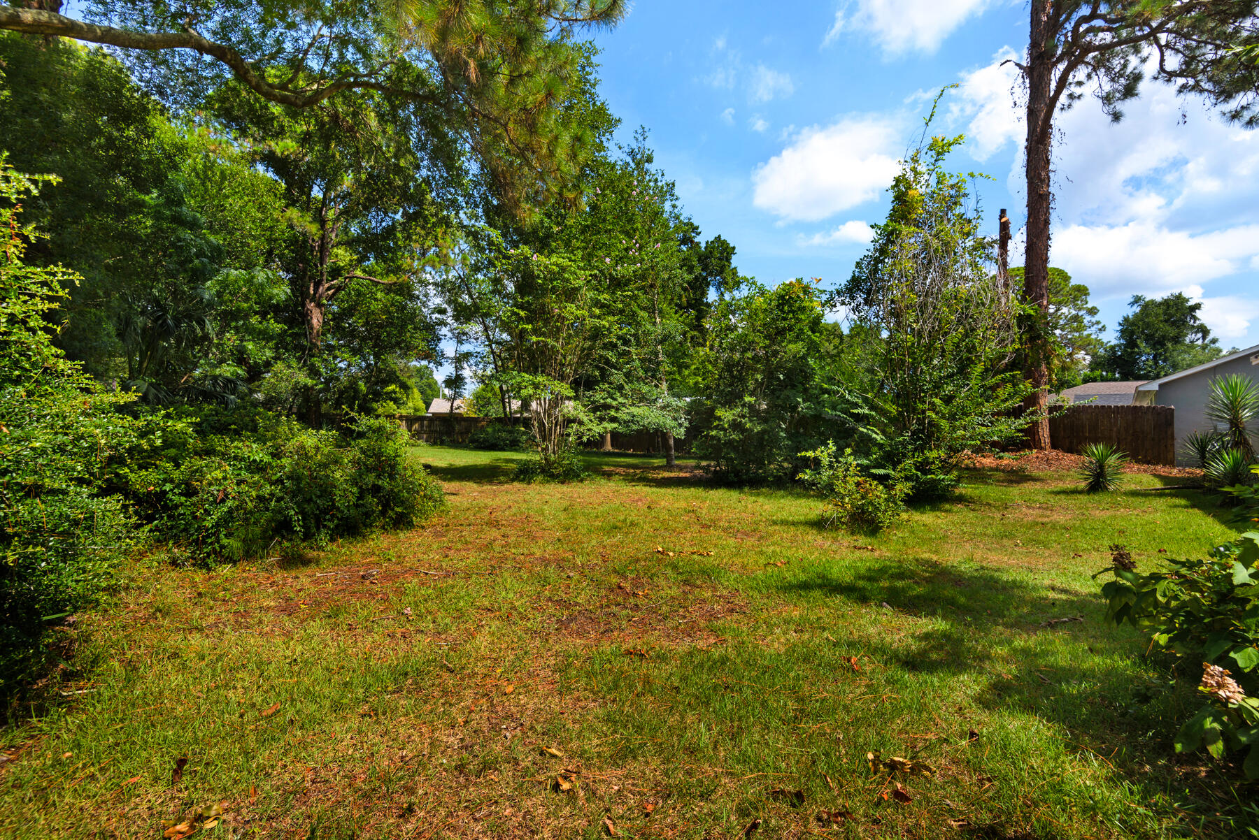 ELLIOTTS POINT 7TH ADDN - Residential