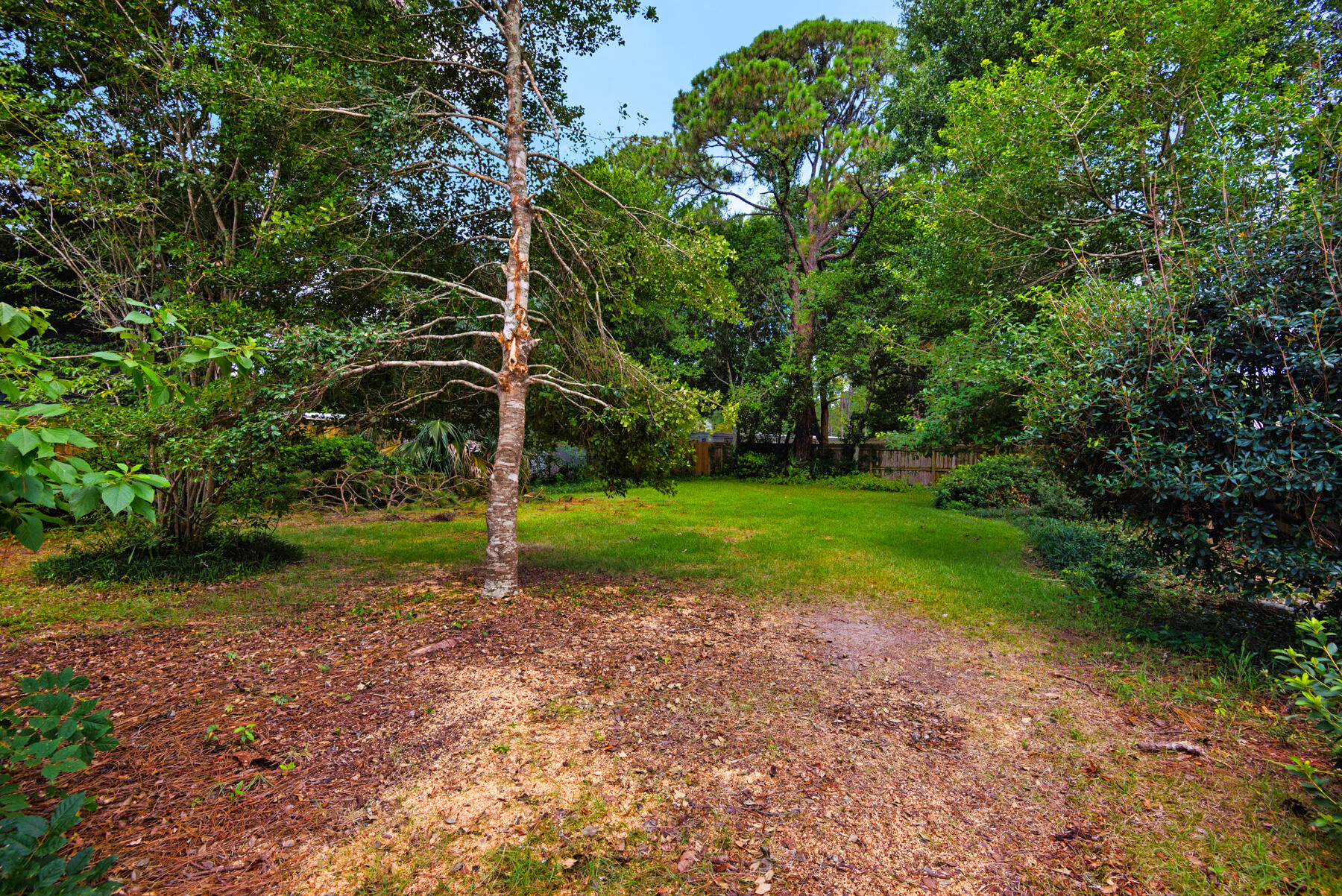 ELLIOTTS POINT 7TH ADDN - Residential