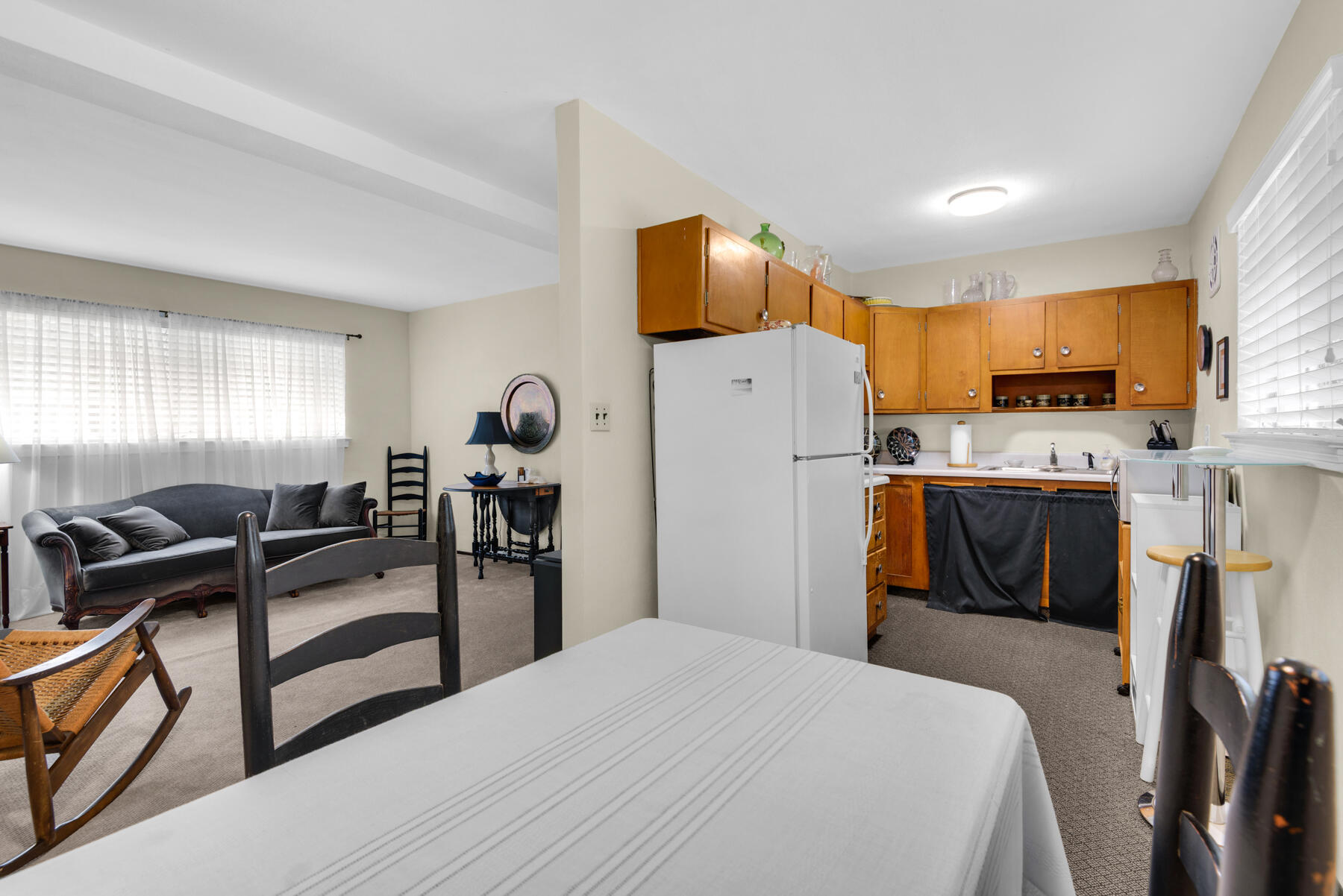 ELLIOTTS POINT 7TH ADDN - Residential