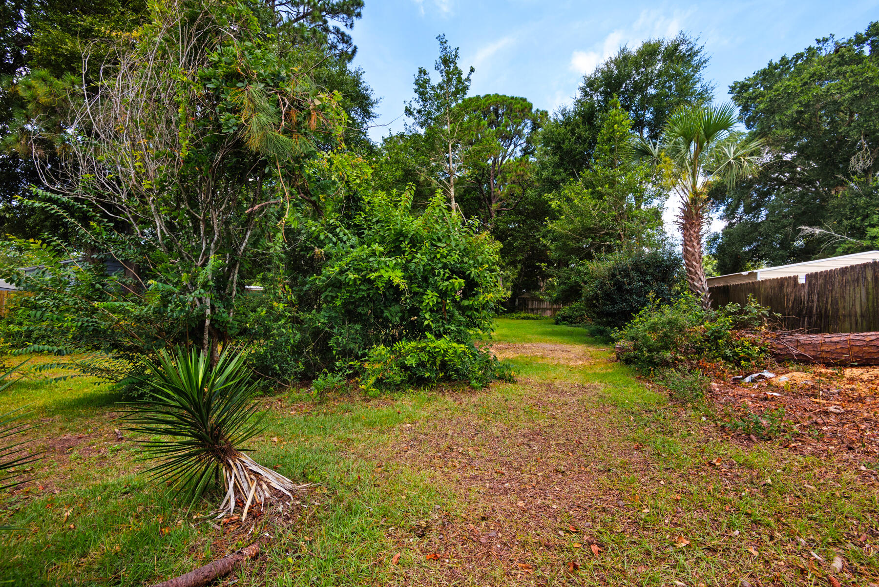 ELLIOTTS POINT 7TH ADDN - Residential