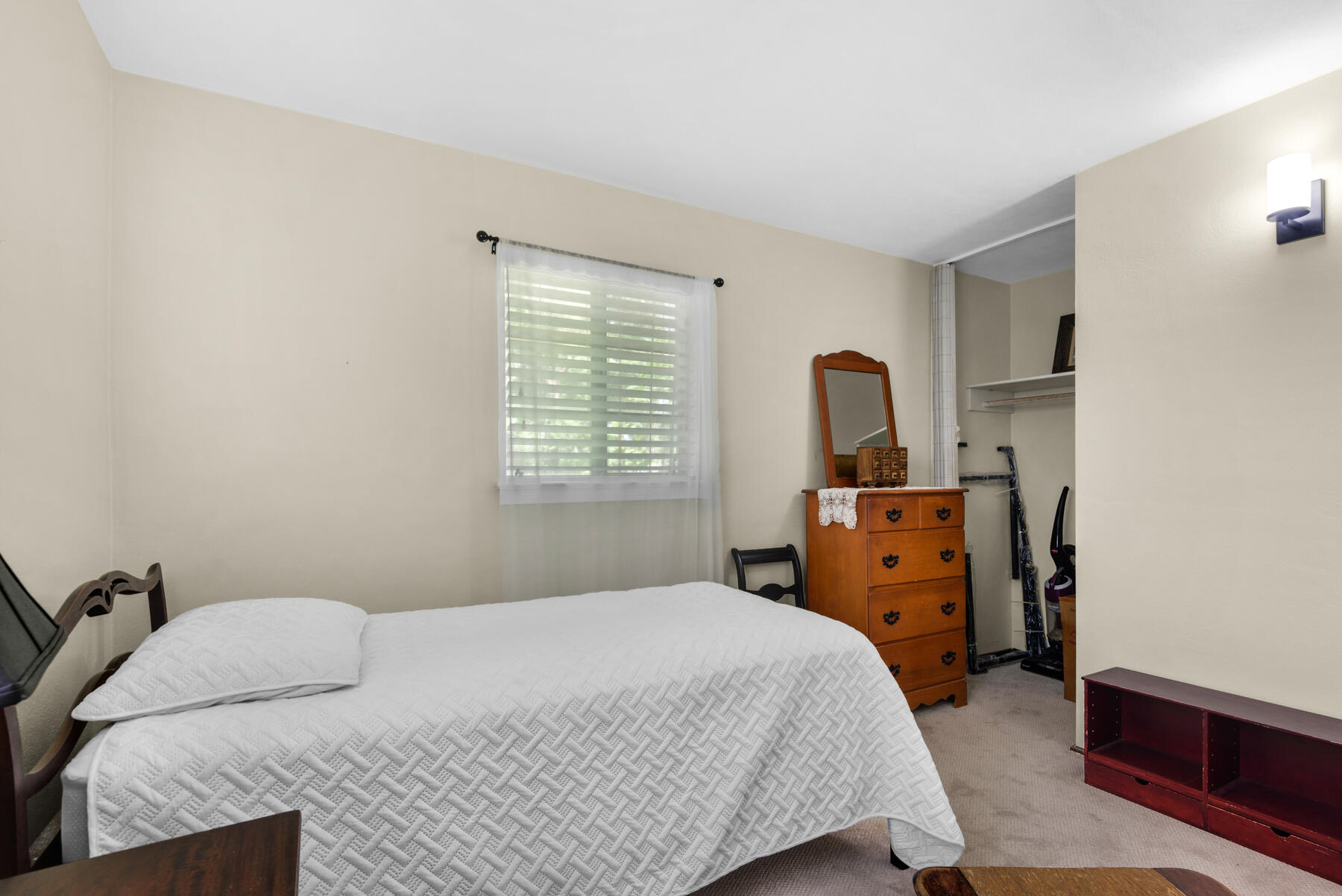 ELLIOTTS POINT 7TH ADDN - Residential