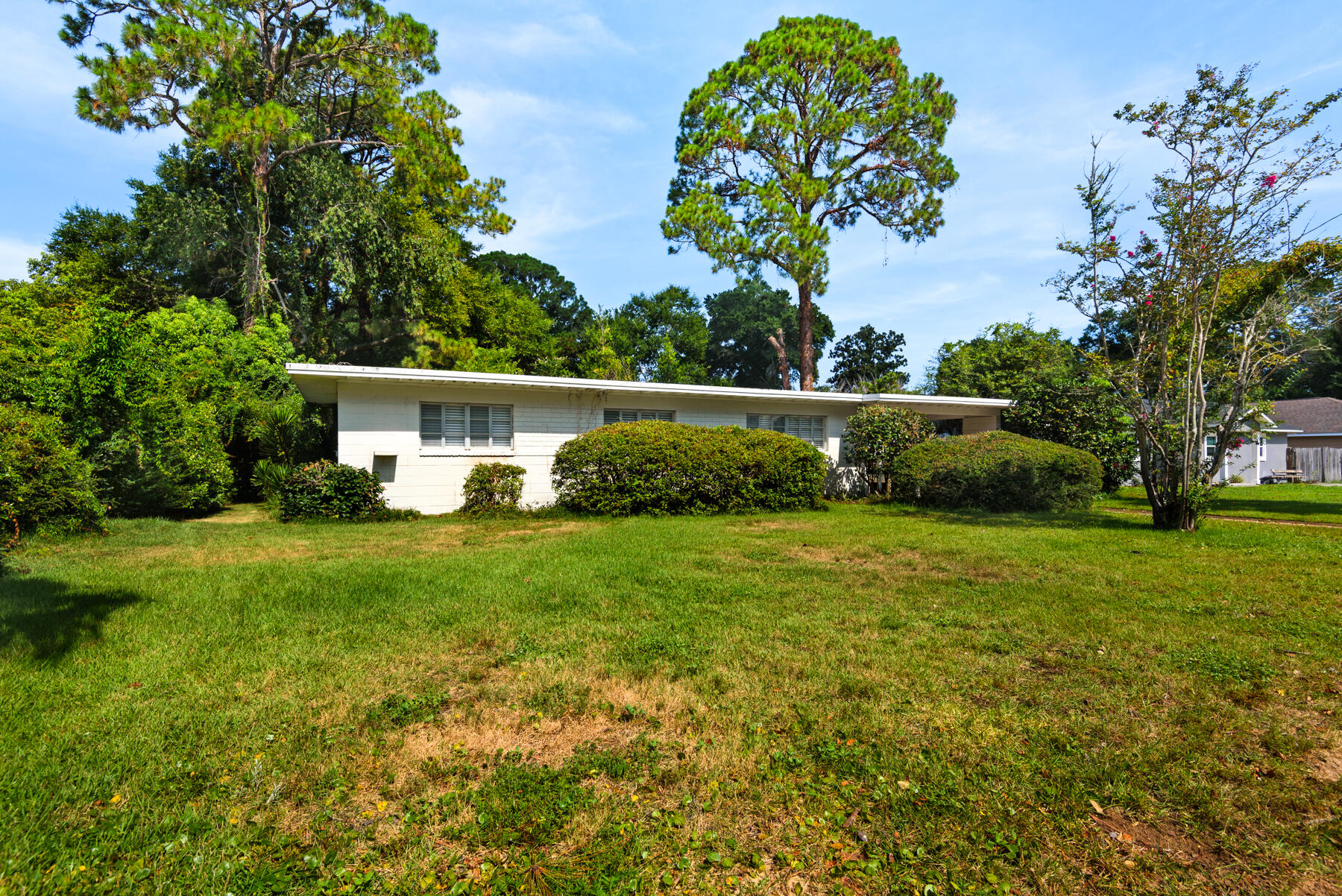 ELLIOTTS POINT 7TH ADDN - Residential